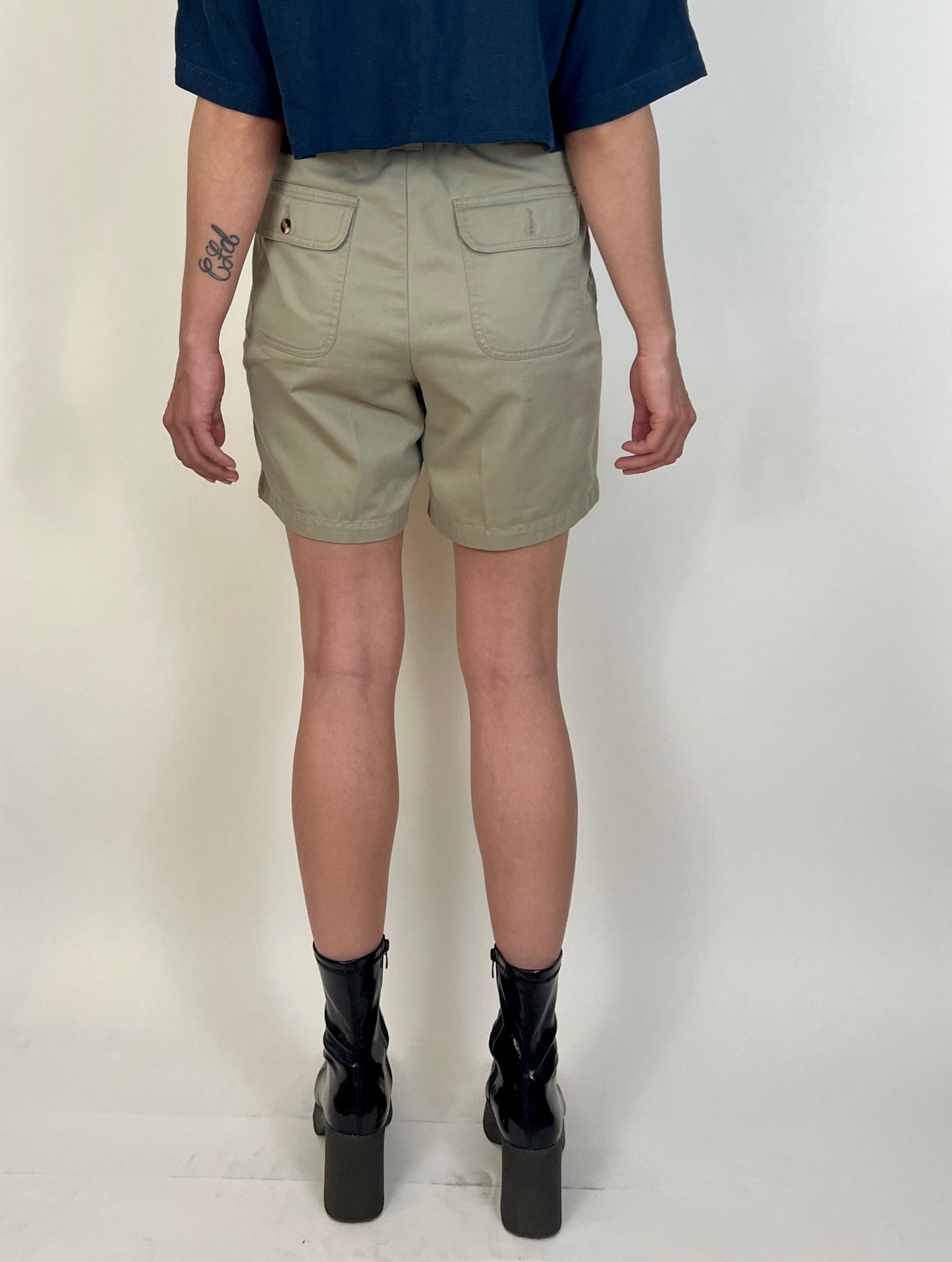 PLEATED WIDE LEG SHORTS, LATTE