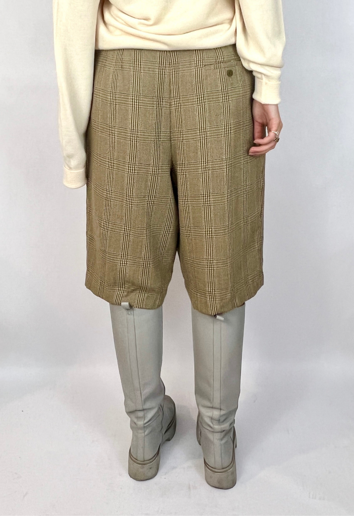 CUSTOM VTG WOOL & SILK WIDE LEG PLEATED LONG SHORTS, WARM PLAID