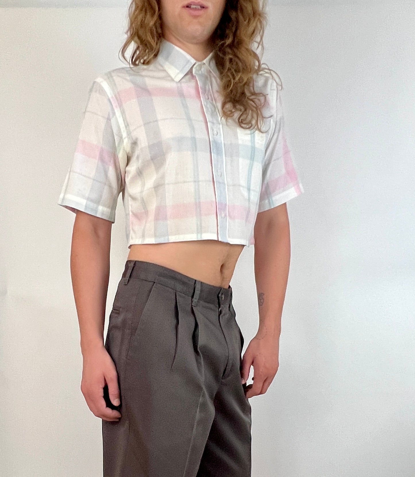 CUSTOM VTG CHRISTIAN DIOR OXFORD, SS PINK/GREY PLAID. CROPPED