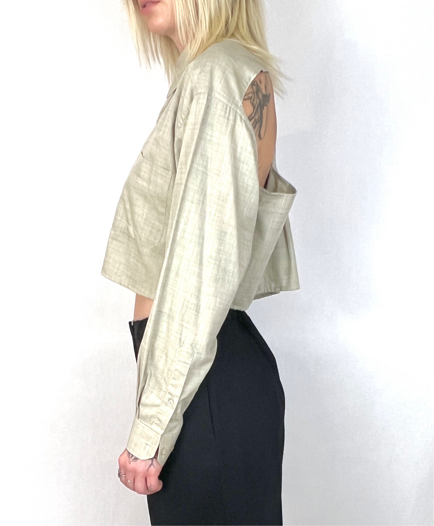 CUSTOM VTG COTTON OXFORD, SLATE. CROPPED, CUT-OUT BACK