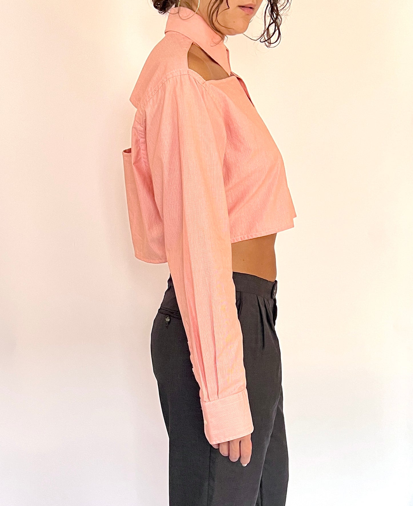 CUSTOM VTG COTTON OXFORD, FALL. CROPPED, CUT-OUT COLLAR & BACK