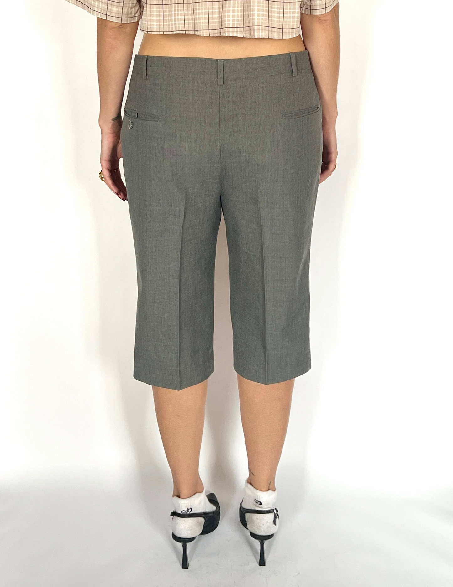 CUSTOM VTG WOOL PLEATED LONG SHORTS, RAIN