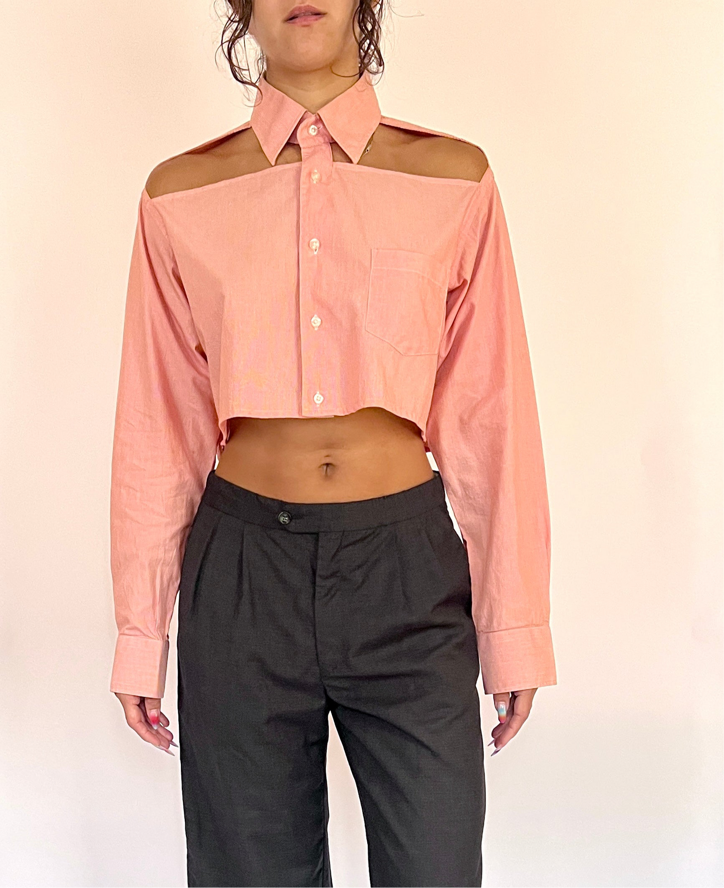 CUSTOM VTG COTTON OXFORD, FALL. CROPPED, CUT-OUT COLLAR & BACK
