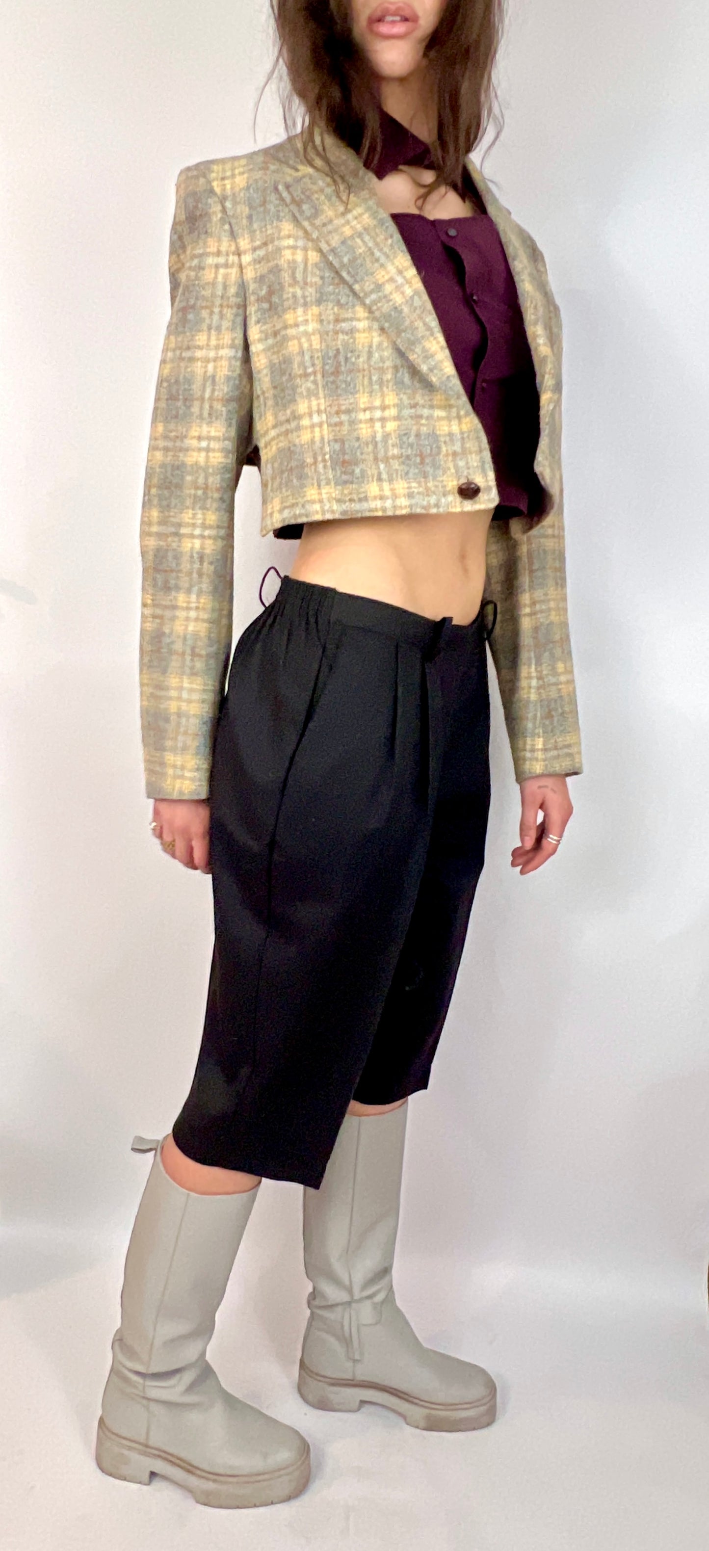 CUSTOM VTG BRITTISH TWEED BLAZER, GRAY/RUST PLAID. CROPPED, HIGH BACK