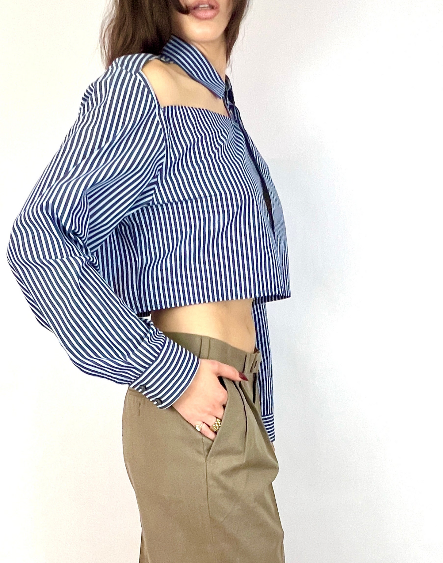 CUSTOM VTG HUGO BOSS OXFORD, BLUE STRIPE. CROPPED, CUT-OUT COLLAR