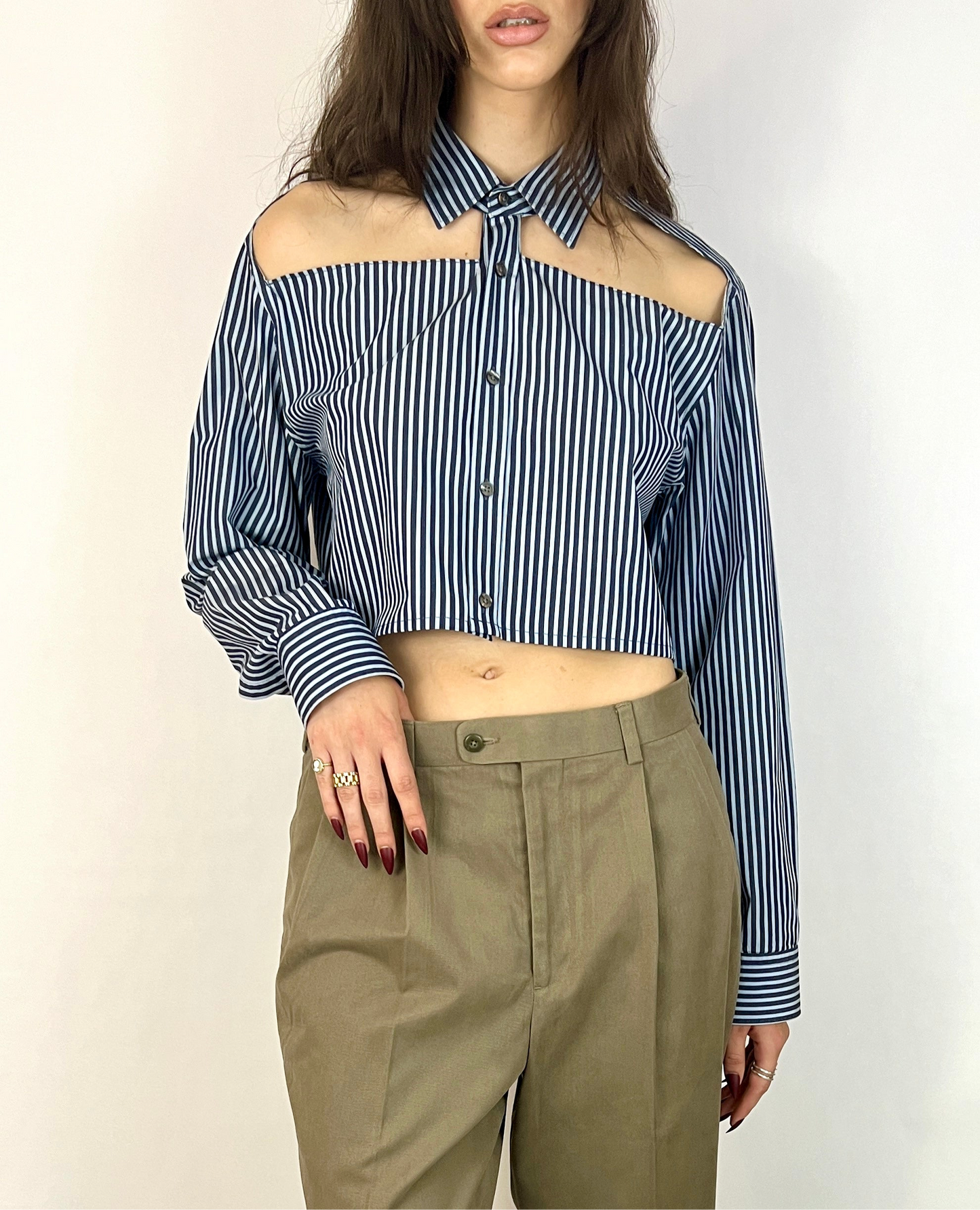 CUSTOM VTG HUGO BOSS OXFORD, BLUE STRIPE. CROPPED, CUT-OUT COLLAR