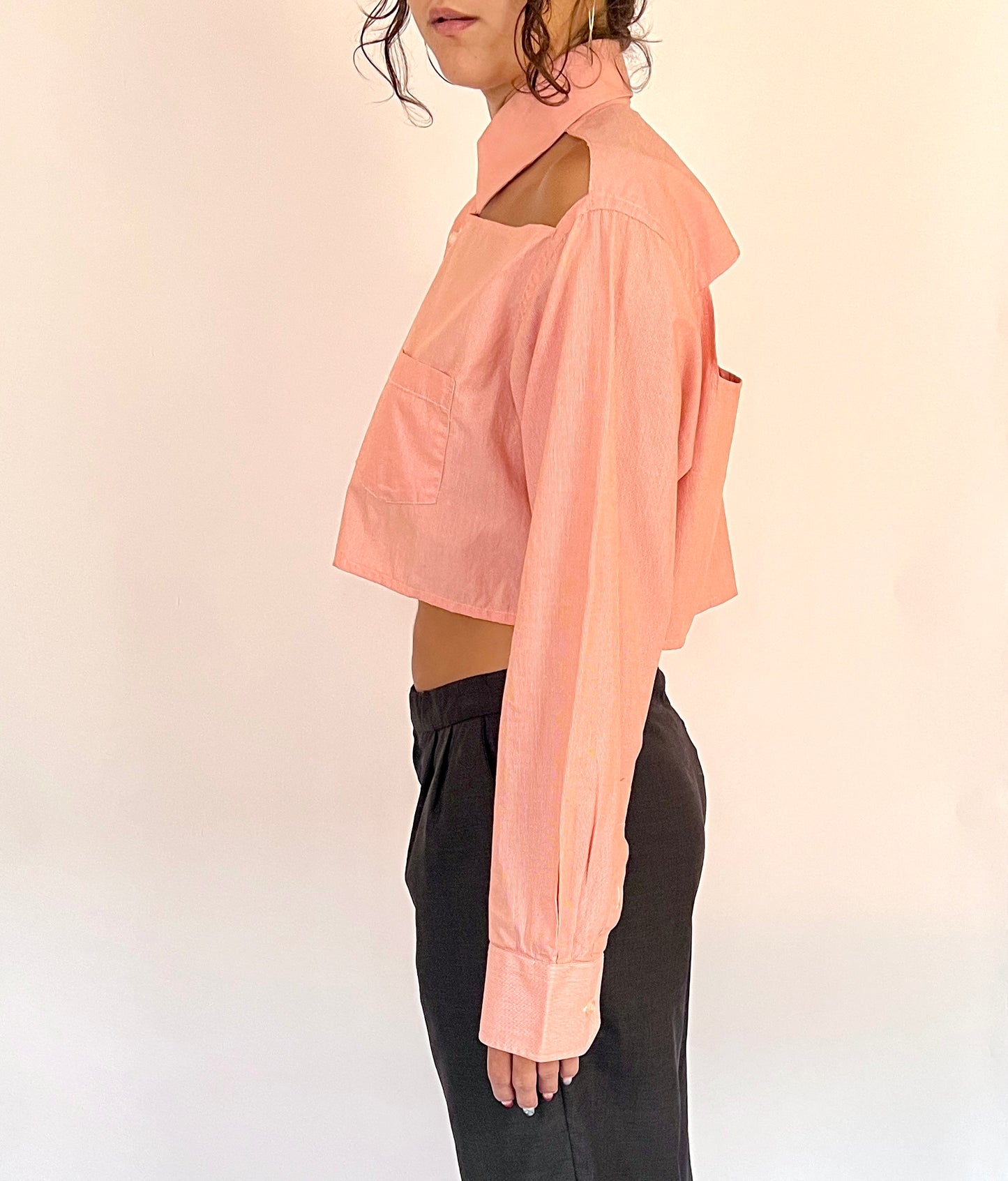 CUSTOM VTG COTTON OXFORD, FALL. CROPPED, CUT-OUT COLLAR & BACK