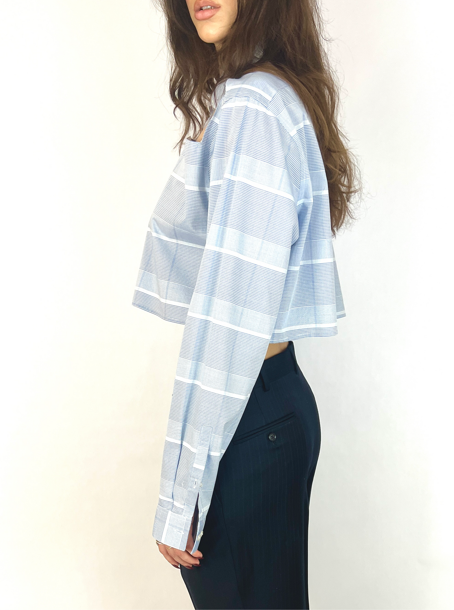 CUSTOM VTG COTTON OXFORD, LT BLUE PLAID. CROPPED, CUT-OUT COLLAR