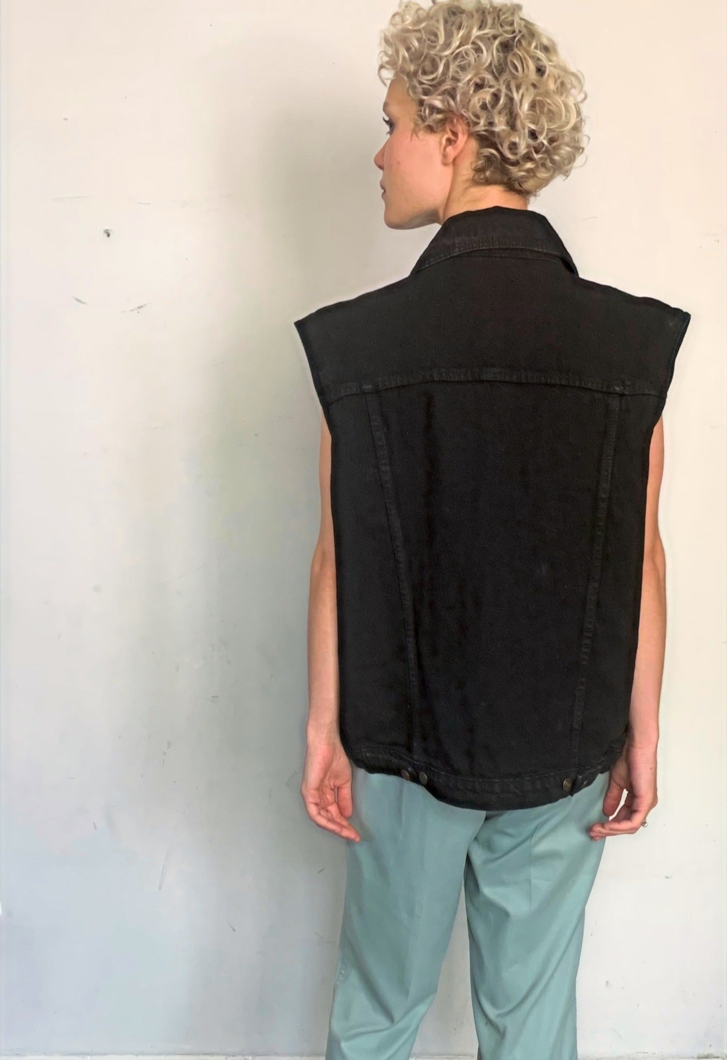 OVERSIZED DENIM UTILITY VEST, ASH