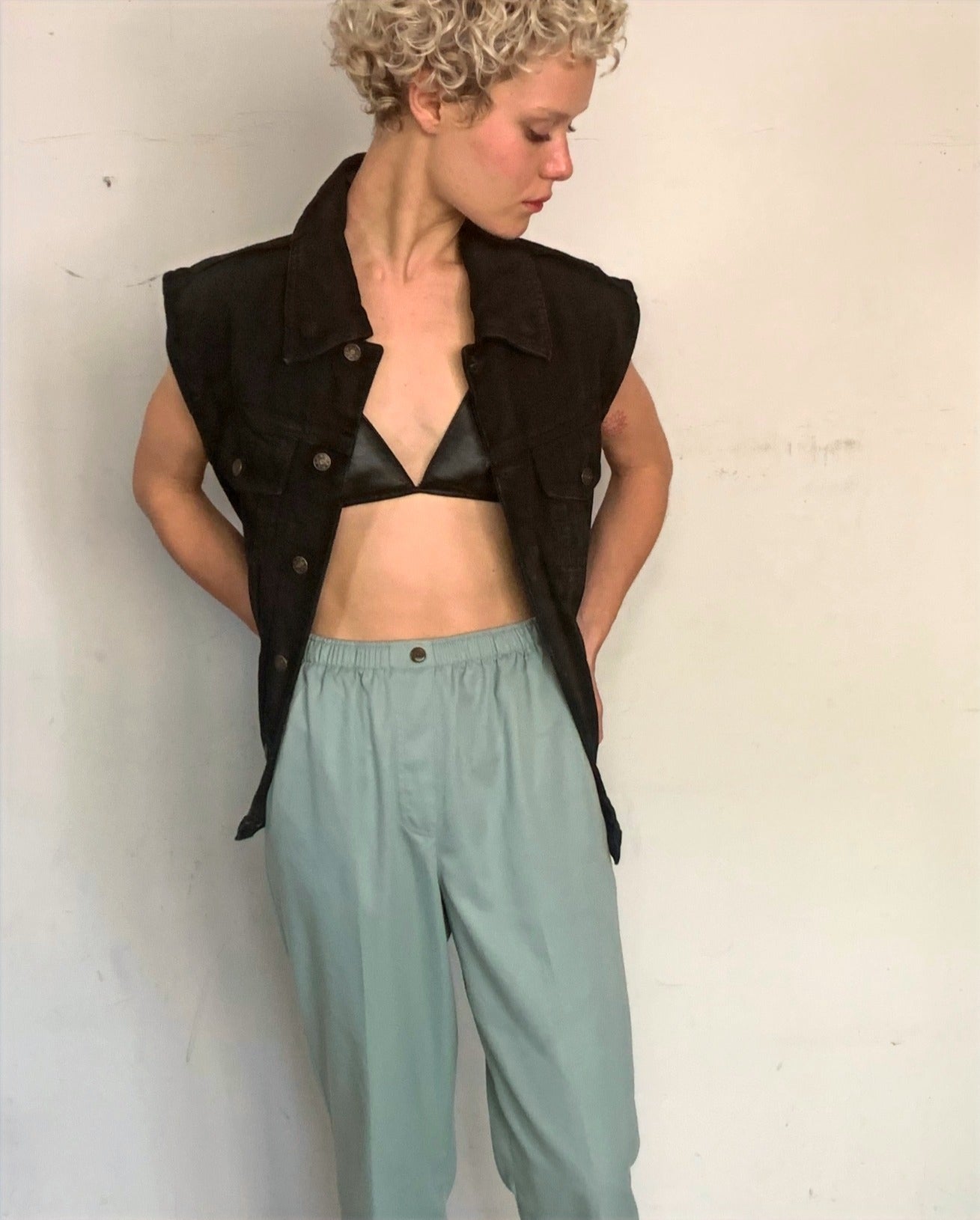 OVERSIZED DENIM UTILITY VEST, ASH