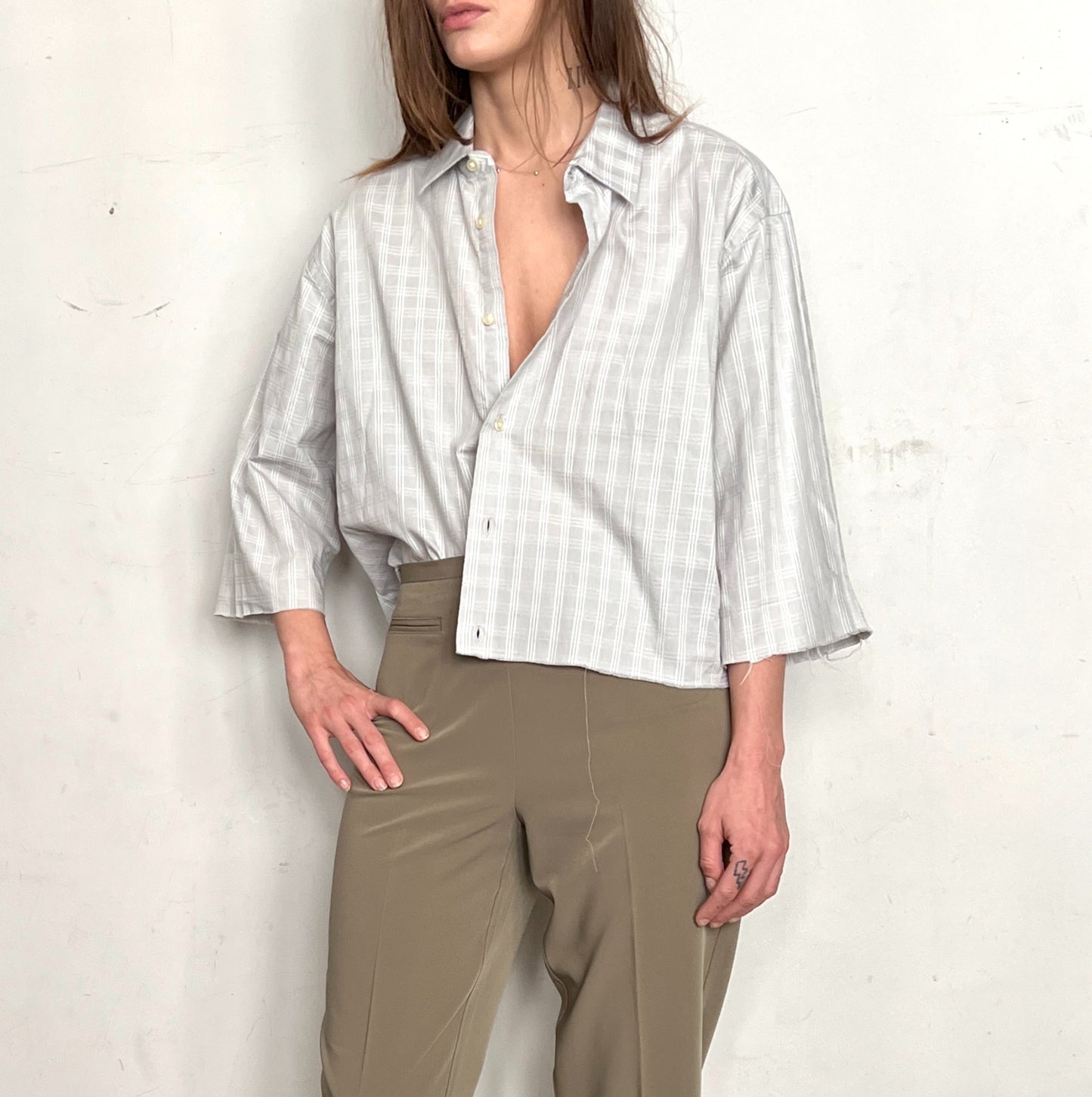 CUSTOM CROPPED TOP, WHITE/GRAY PLAID