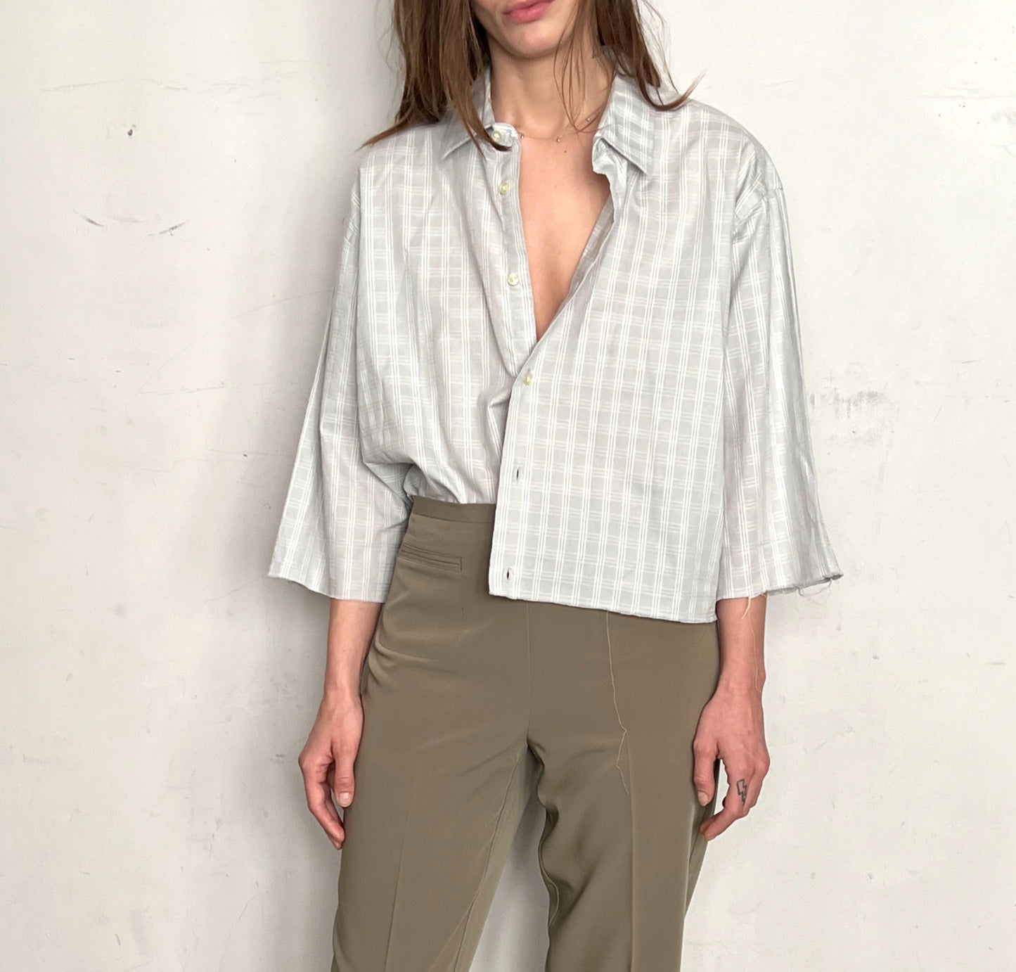CUSTOM CROPPED TOP, WHITE/GRAY PLAID