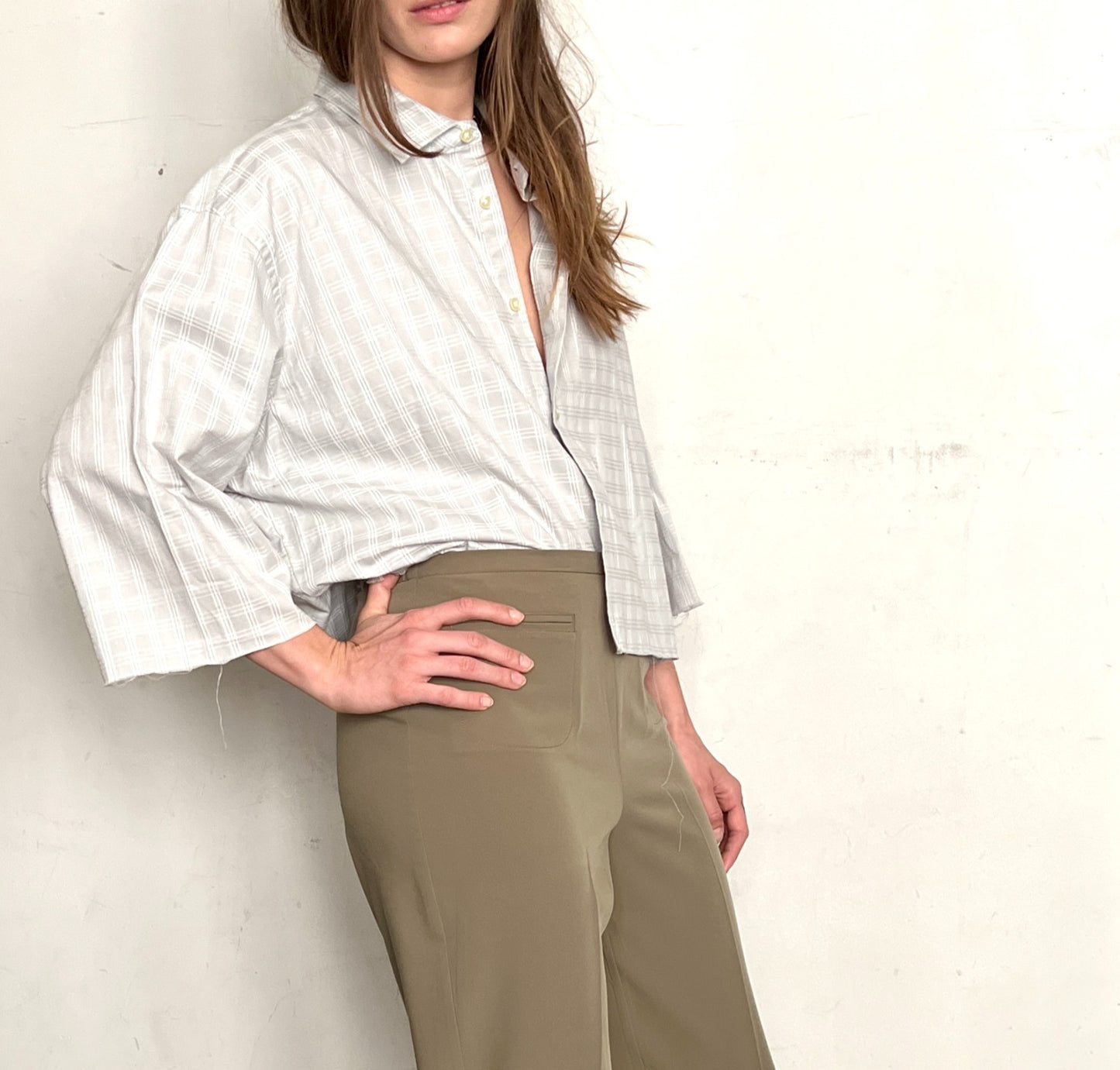 CUSTOM CROPPED TOP, WHITE/GRAY PLAID