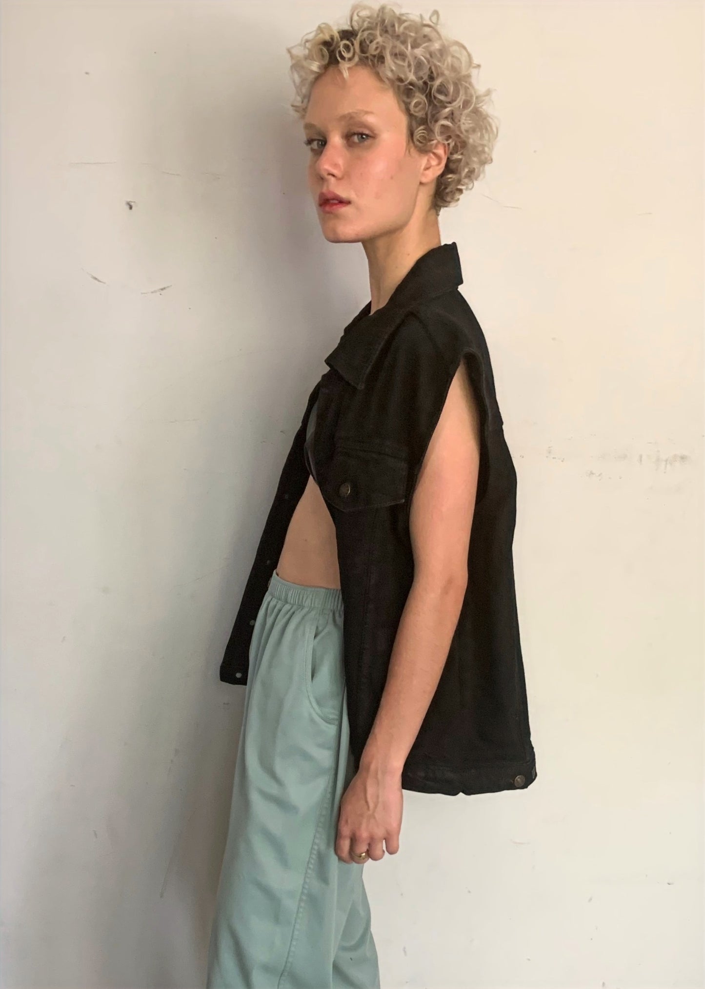 OVERSIZED DENIM UTILITY VEST, ASH