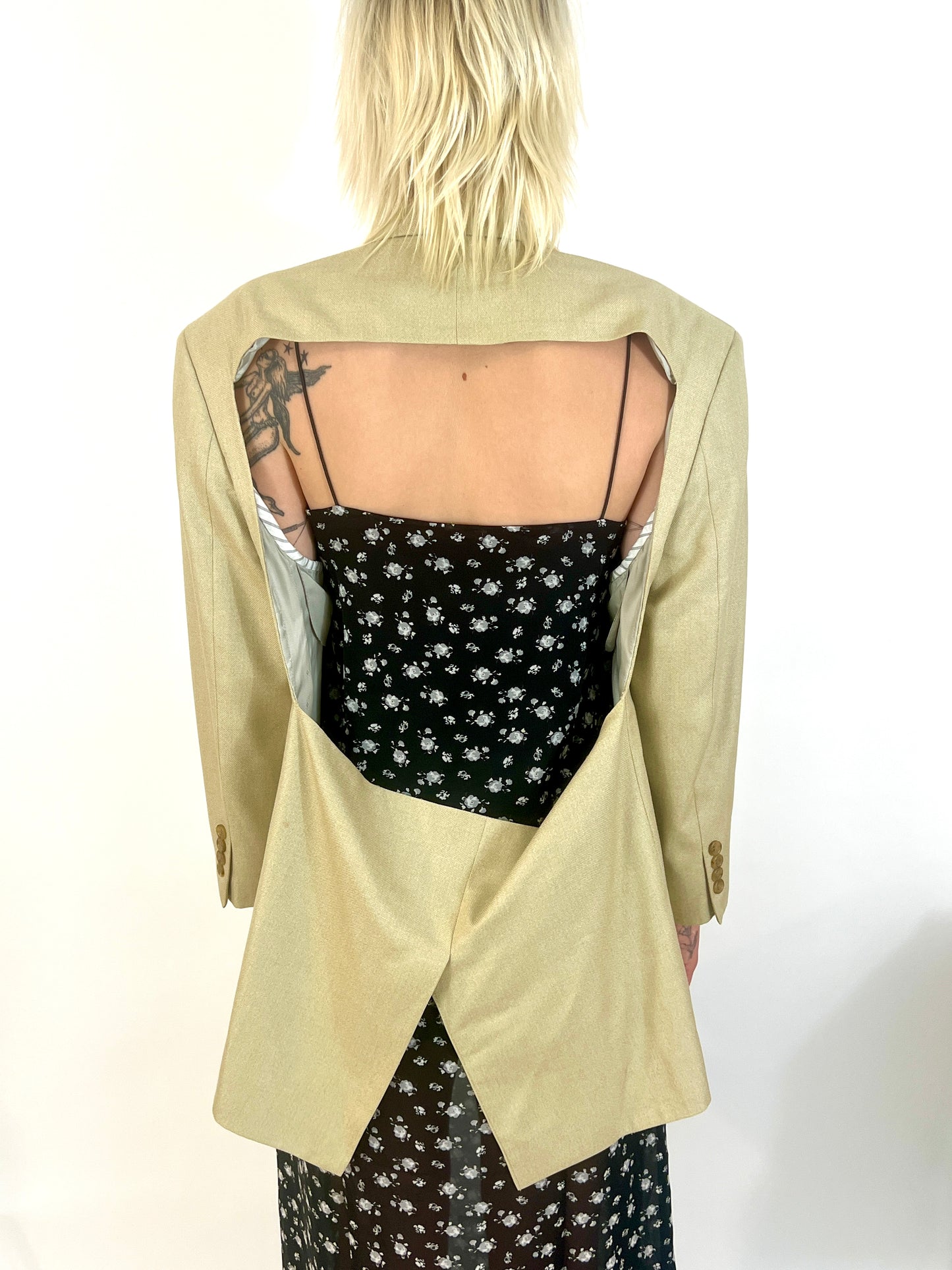 CUSTOM VTG OVERSIZED SILK BLAZER, TIRAMISU. OPEN BACK