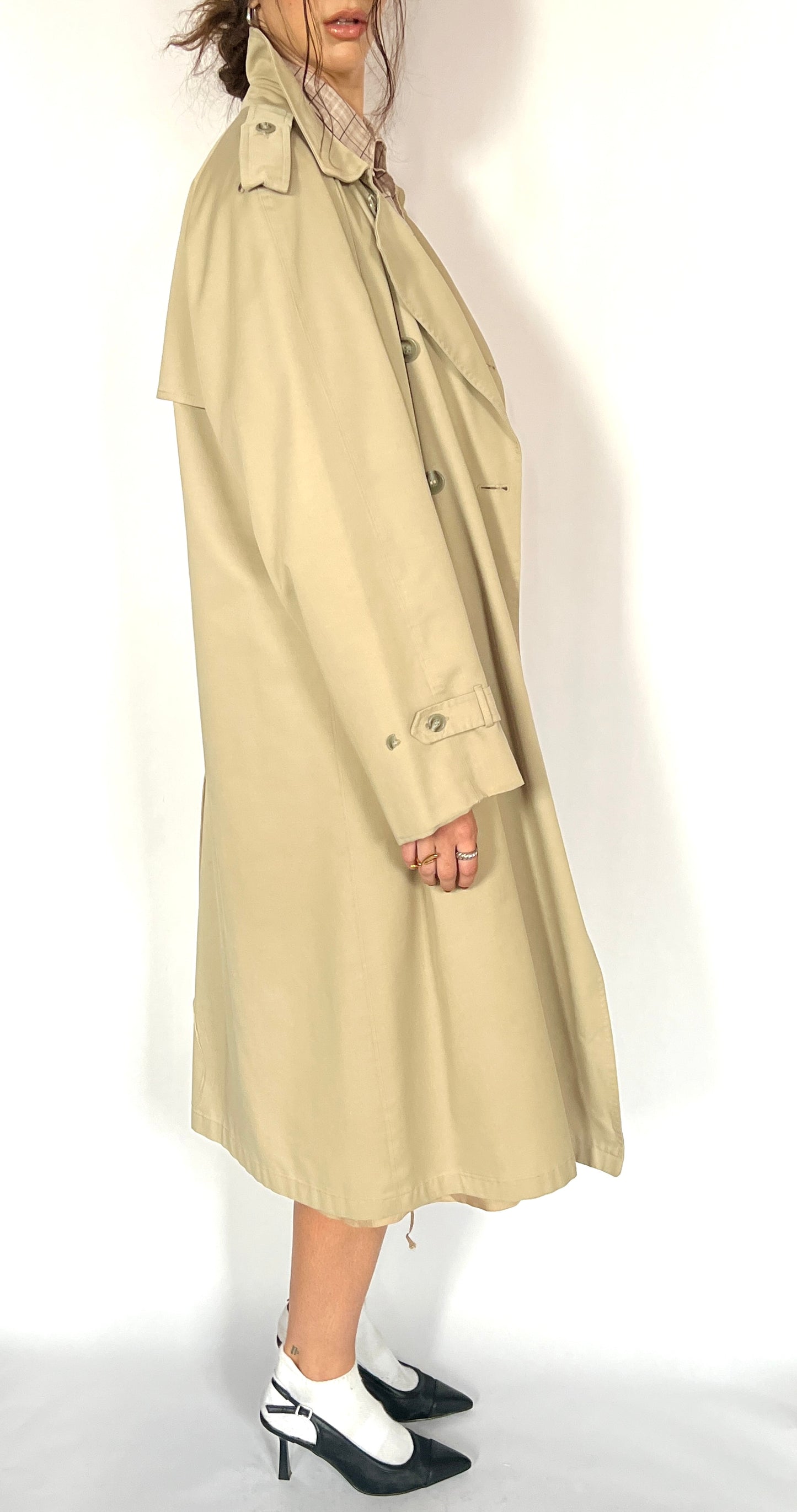 1980S CHRISTIAN DIOR OVERSIZED TRENCH COAT, SAND