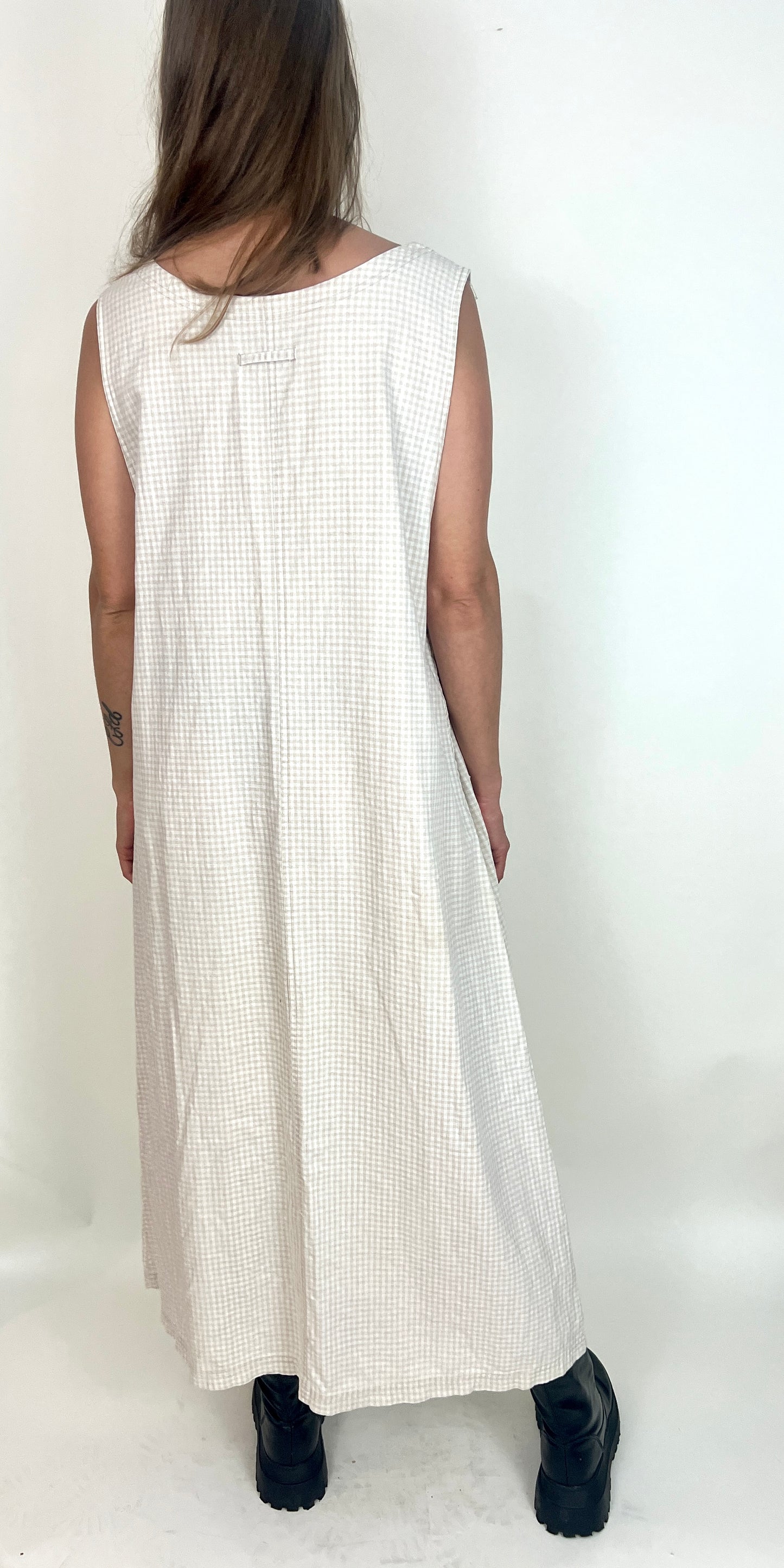 SLINKY LINEN GRUNGE MAXI DRESS, BEIGE GINGHAM