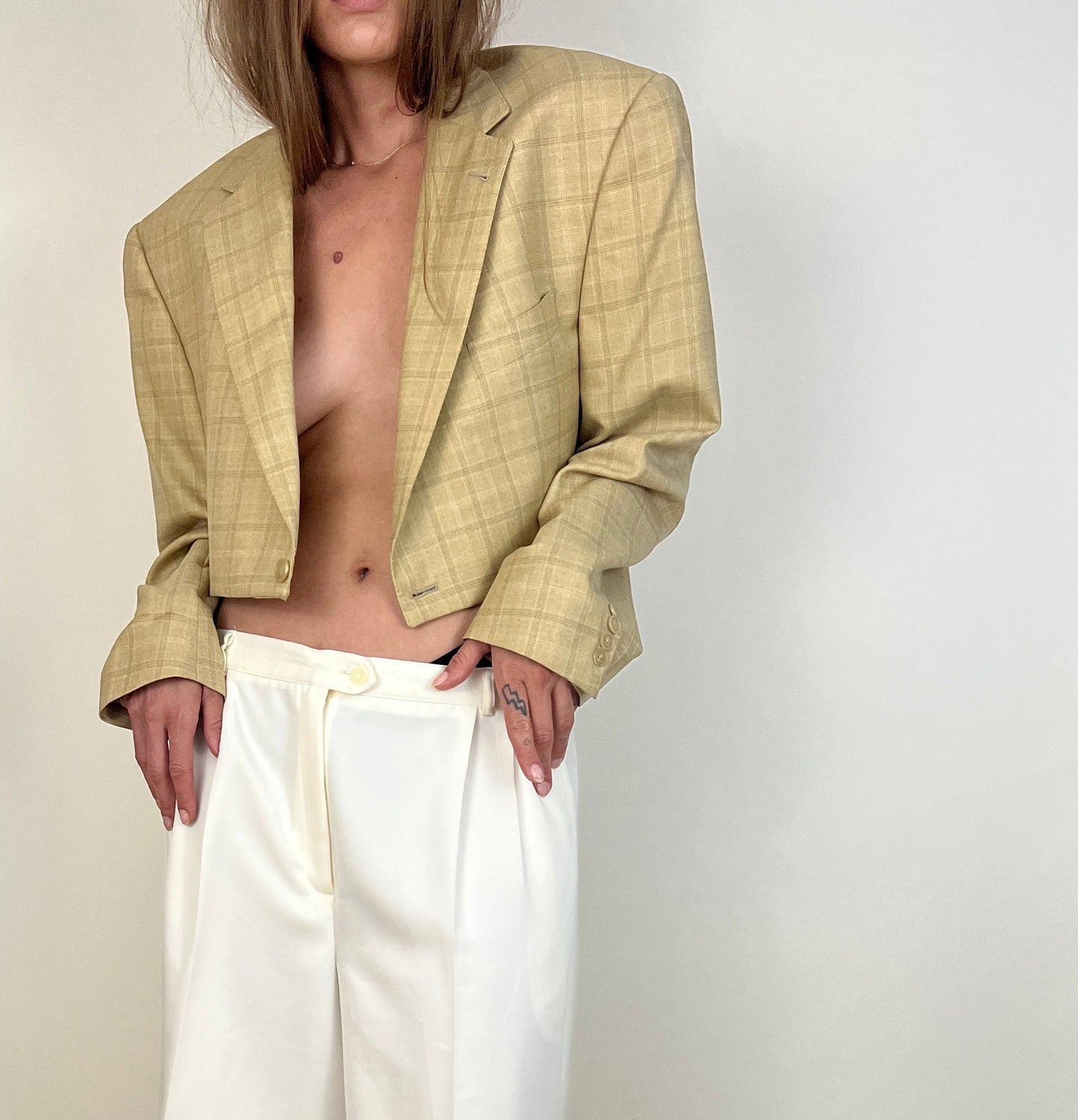 CUSTOM VTG COTTON BLAZER, BEIGE PLAID. OPEN BACK, CROPPED