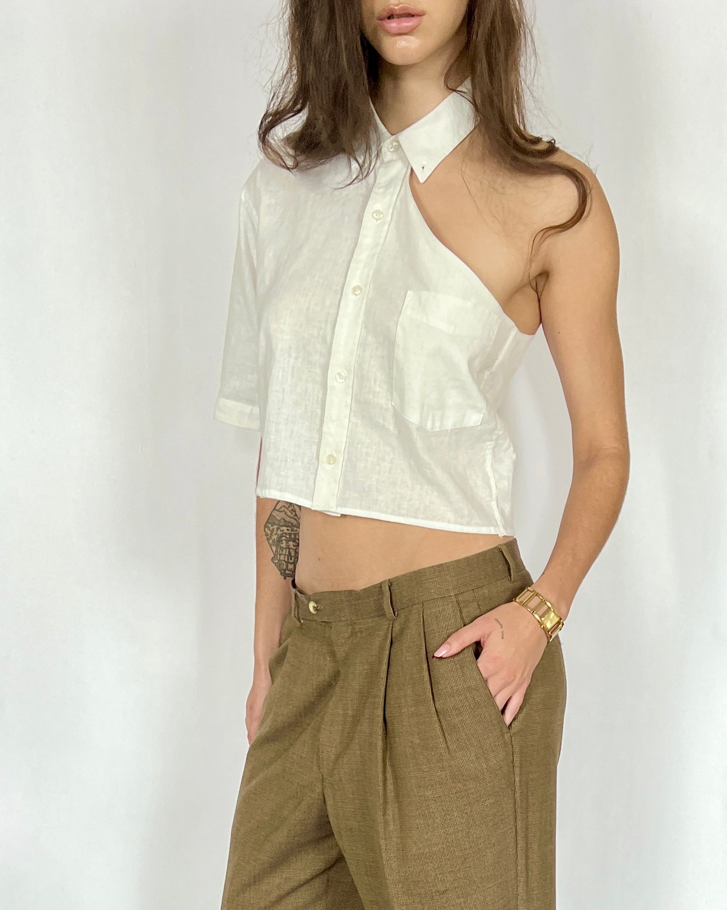 CUSTOM VTG LINEN OXFORD, ICE.  CROPPED, ONE SHOULDER