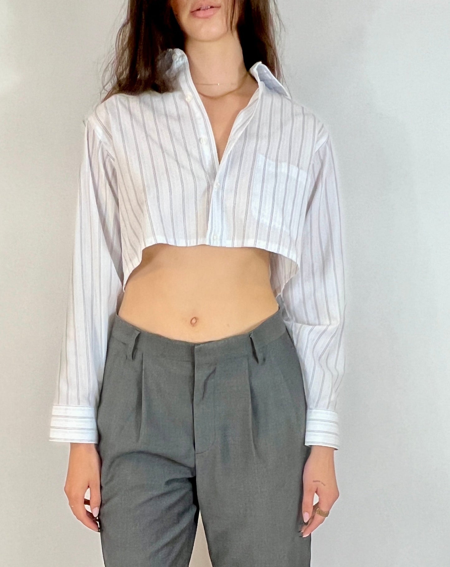 CUSTOM VTG COTTON OXFORD, WHITE STRIPE. CROPPED