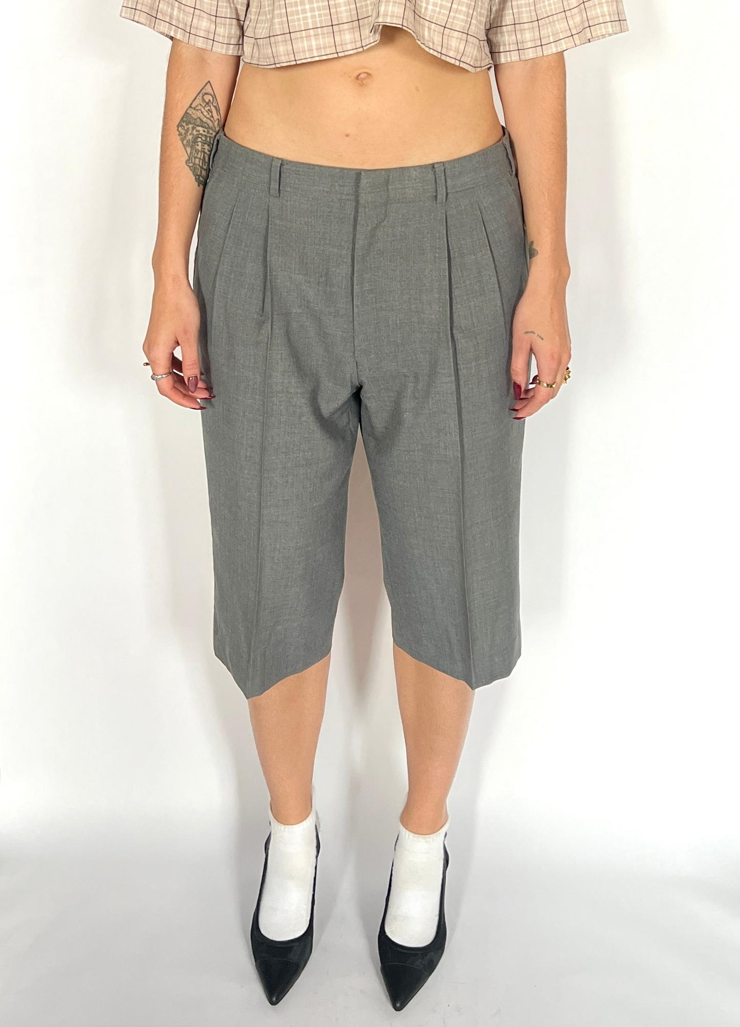CUSTOM VTG WOOL PLEATED LONG SHORTS, RAIN