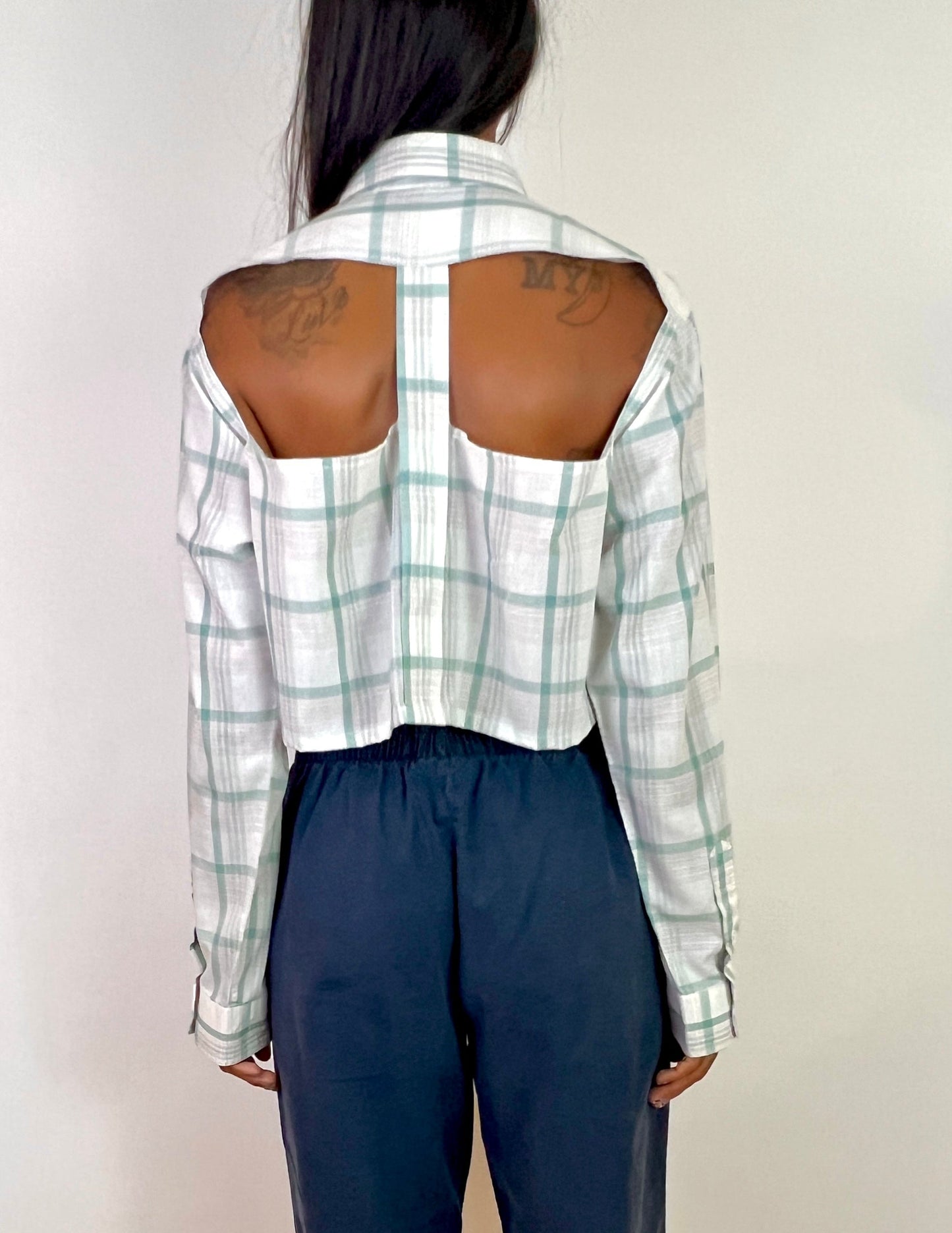 CUSTOM VTG CHRISTIAN DIOR OXFORD, GREEN PLAID. CUT-OUT BACK