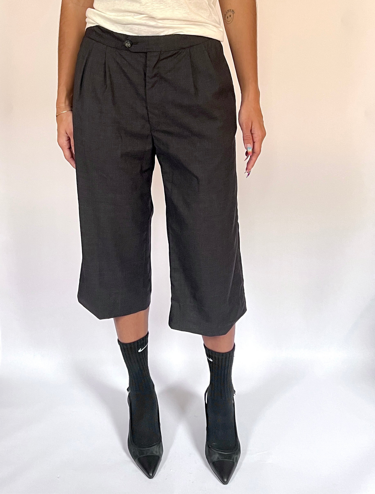 CUSTOM VTG WOOL PLEATED LONG SHORTS, GRAPHITE