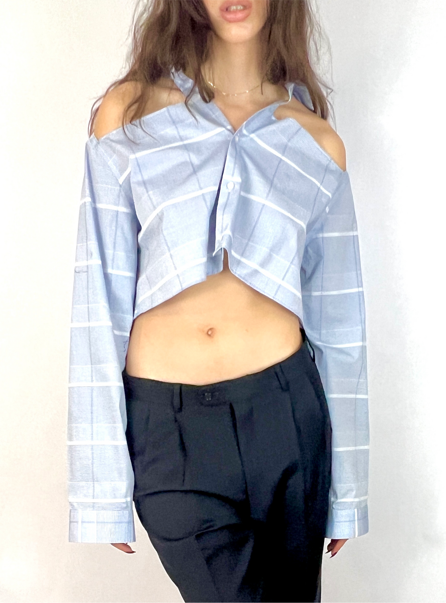 CUSTOM VTG COTTON OXFORD, LT BLUE PLAID.  CROPPED, CUT-OUT COLLAR