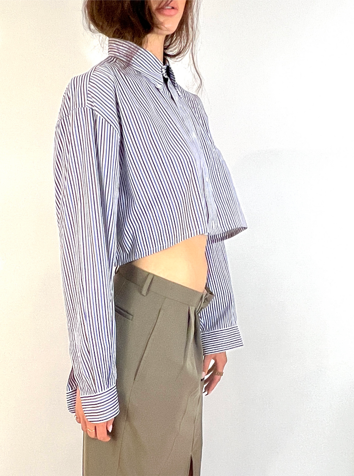 CUSTOM VTG COTTON OXFORD, BLUE & BROWN STRIPE. CROPPED