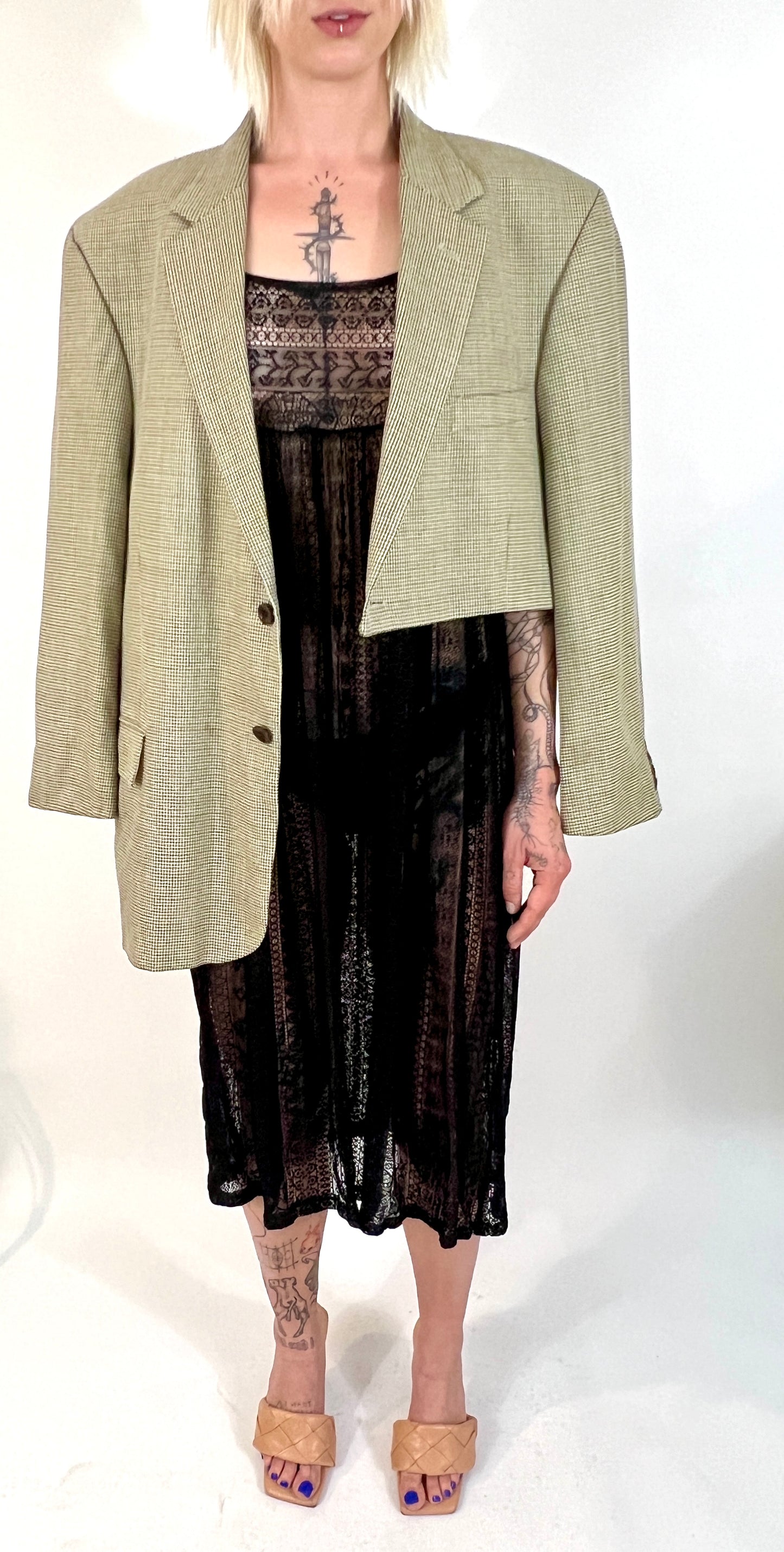 CUSTOM VTG OVERSIZED SILK BLAZER, BEIGE/BLACK HOUNDSTOOTH. 1/2 CROP