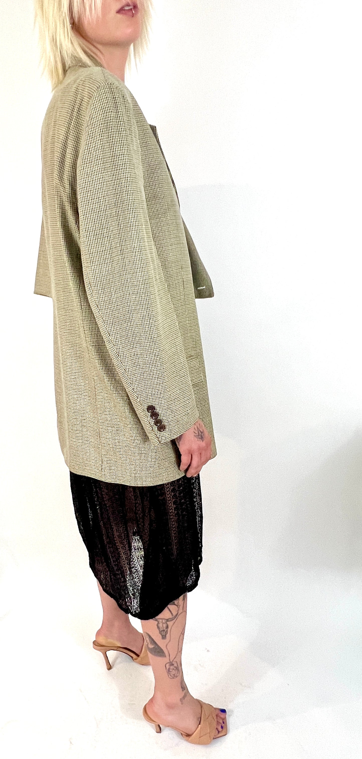 CUSTOM VTG OVERSIZED SILK BLAZER, BEIGE/BLACK HOUNDSTOOTH. 1/2 CROP