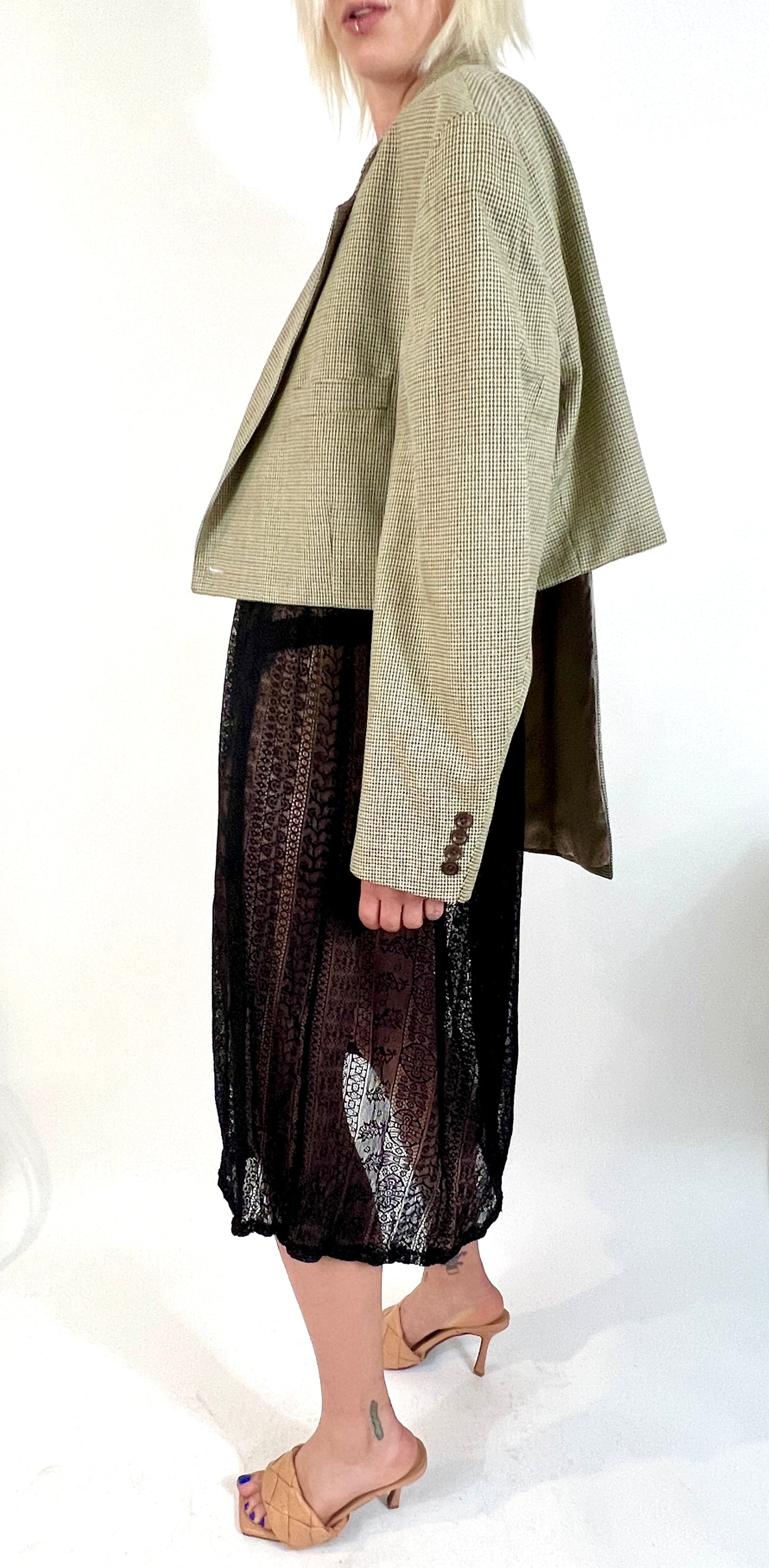 CUSTOM VTG OVERSIZED SILK BLAZER, BEIGE/BLACK HOUNDSTOOTH. 1/2 CROP