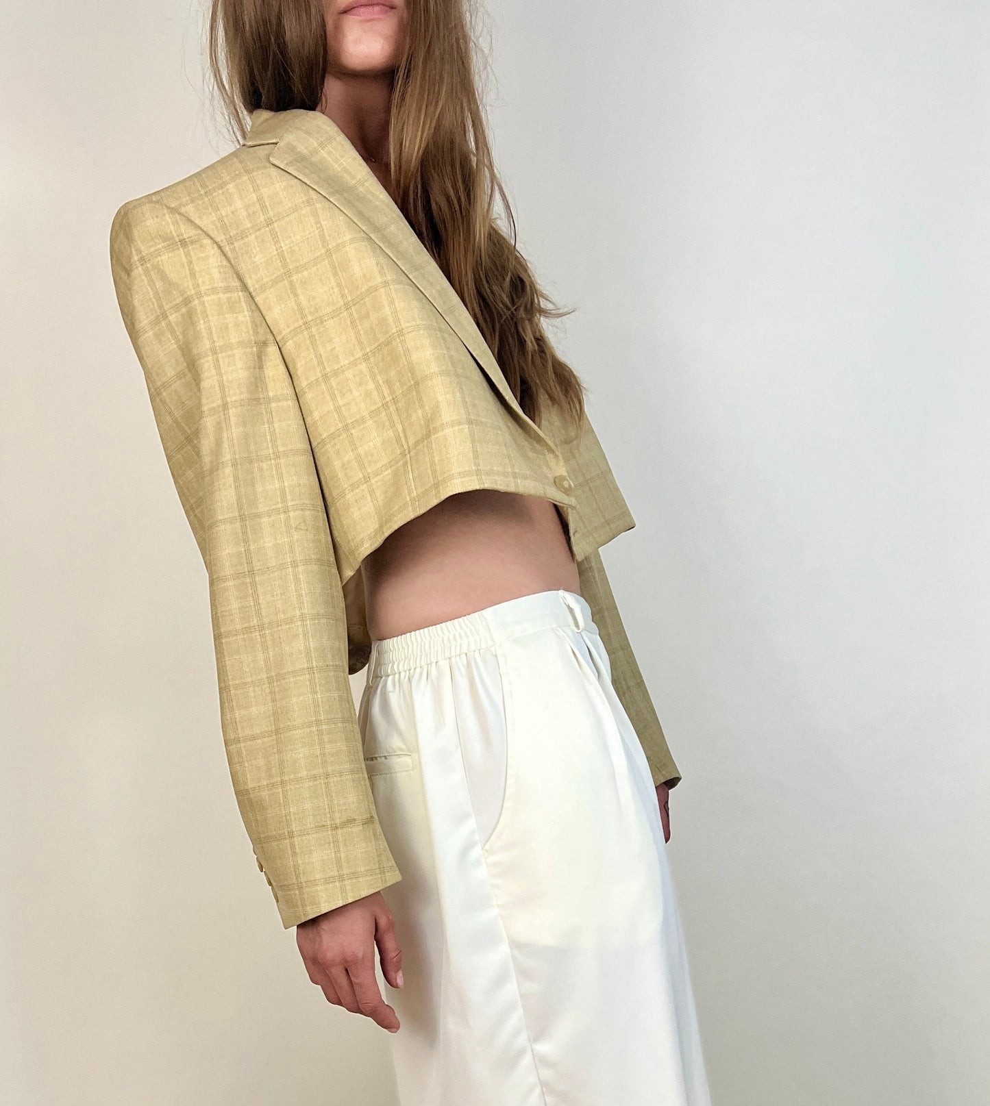 CUSTOM VTG COTTON BLAZER, BEIGE PLAID. OPEN BACK, CROPPED