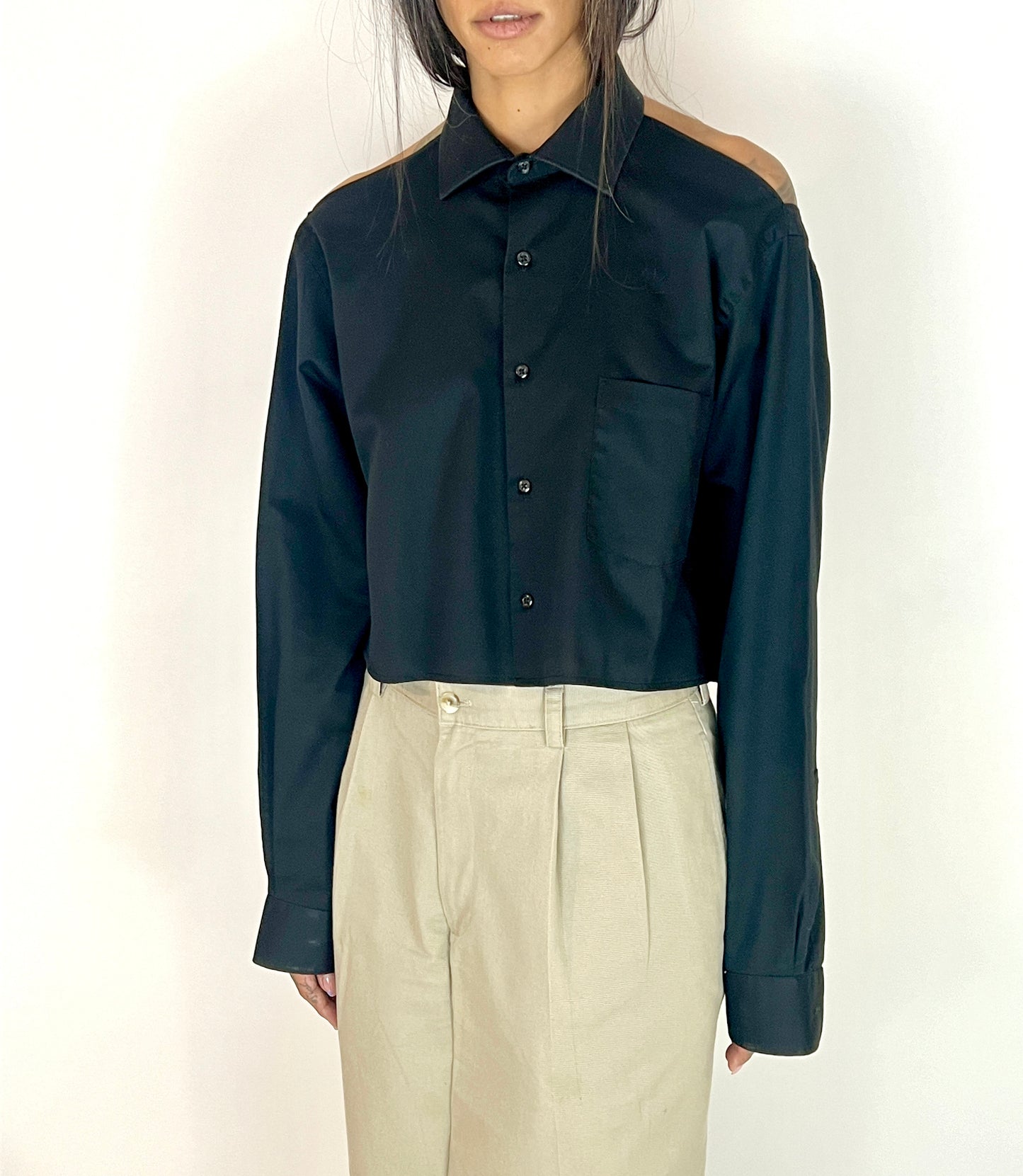 CUSTOM VTG OXFORD, NIGHT. OPEN SHOULDERS