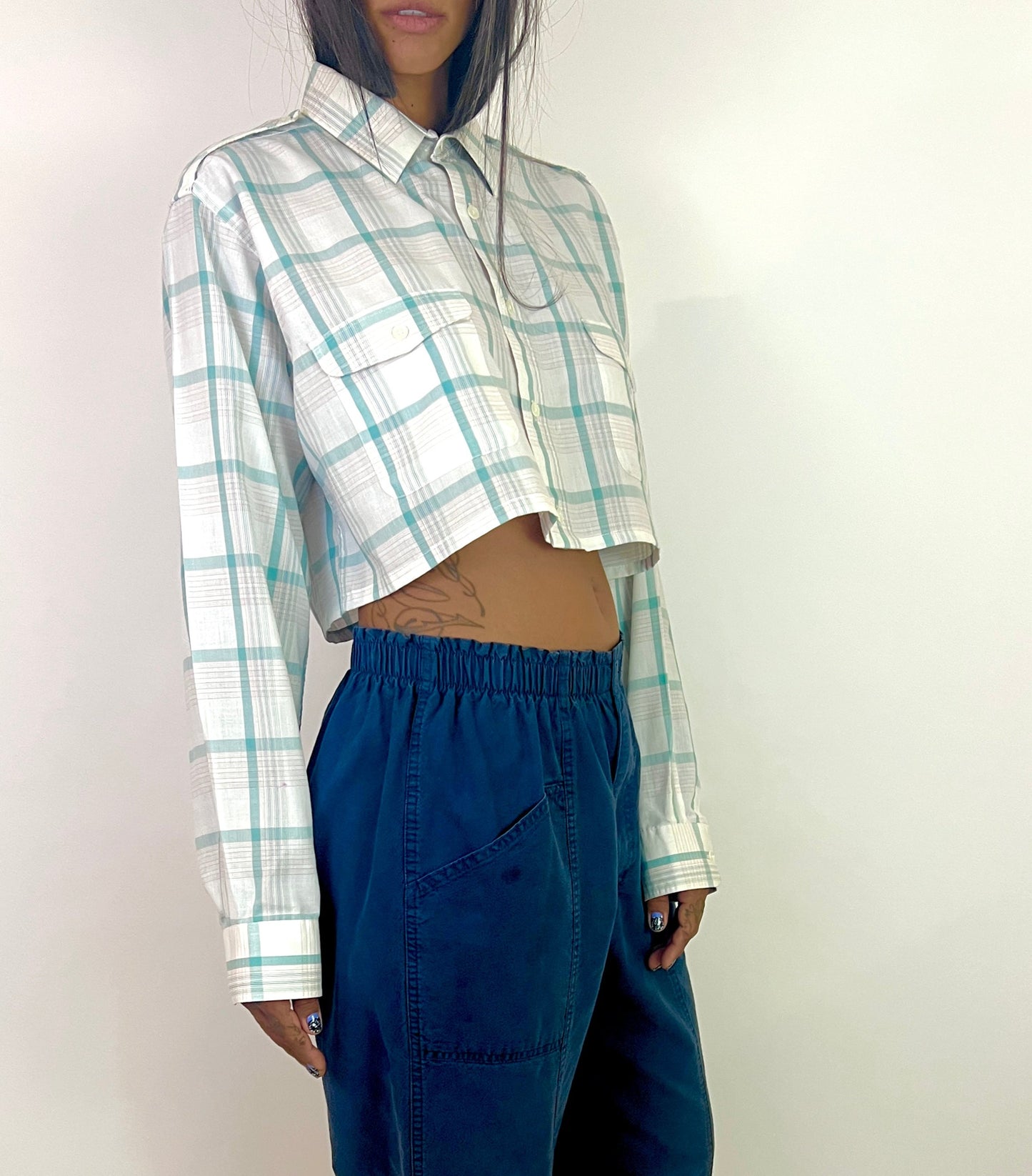 CUSTOM VTG CHRISTIAN DIOR OXFORD, GREEN PLAID. CUT-OUT BACK