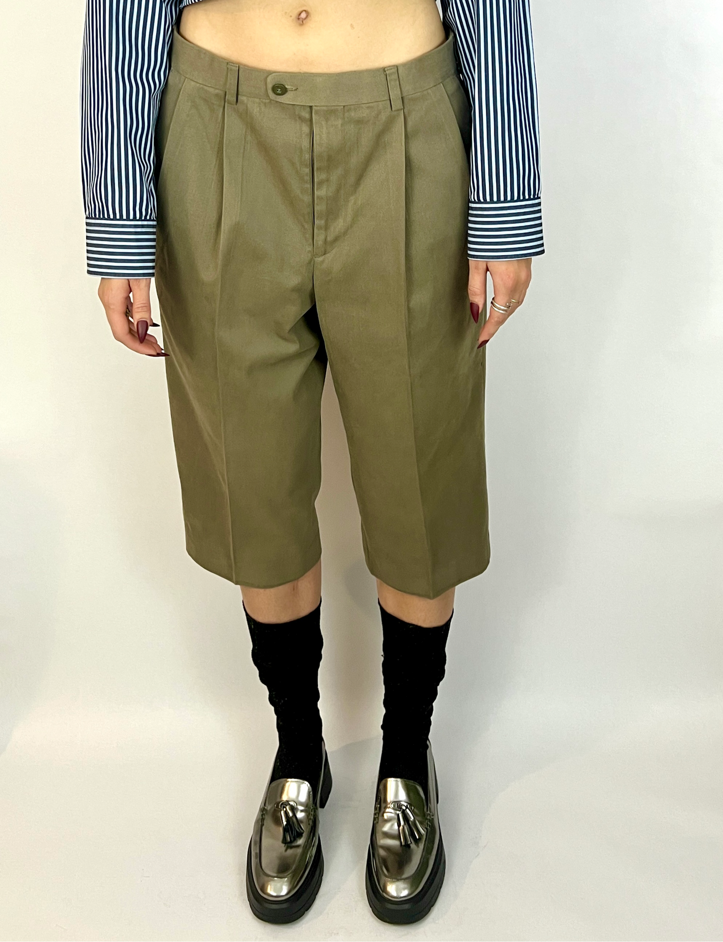 CUSTOM VTG COTTON PLEATED WIDE LEG SHORTS, SMOKE