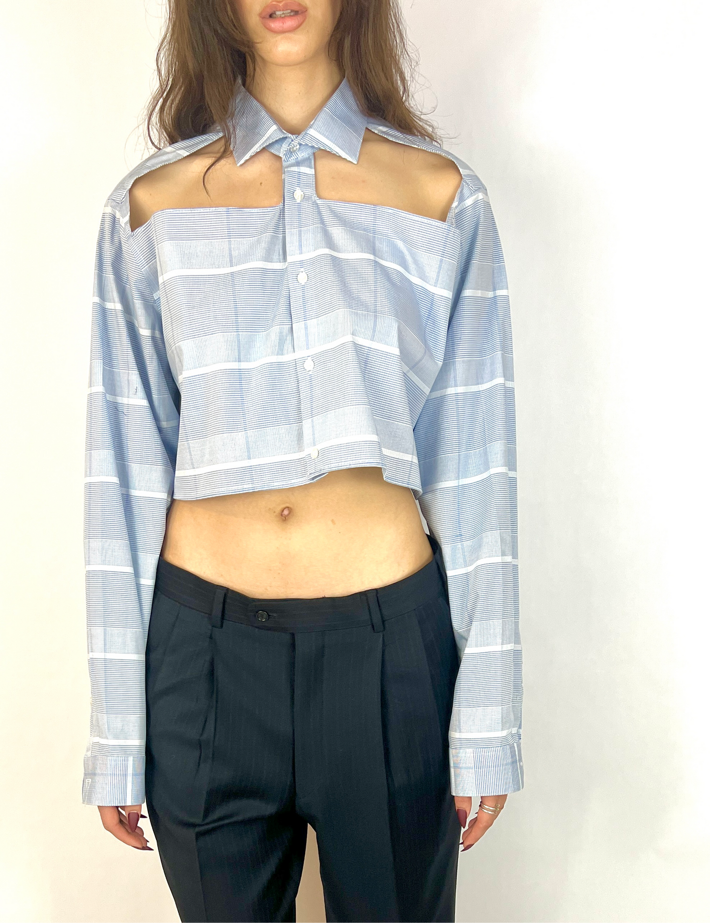 CUSTOM VTG COTTON OXFORD, LT BLUE PLAID.  CROPPED, CUT-OUT COLLAR