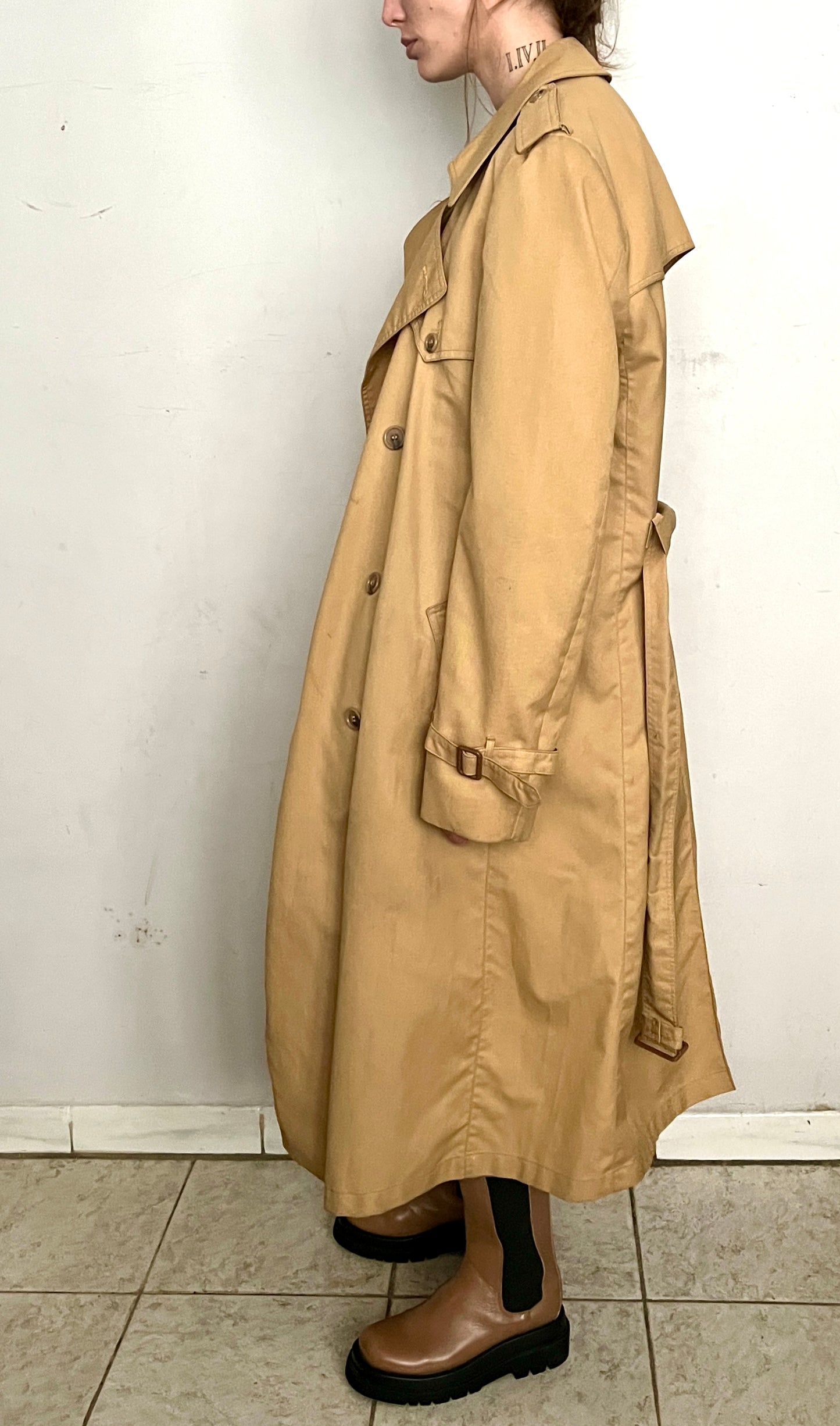 70S CHRISTIAN DIOR OVERSIZED TRENCH, BUTTER BRITTLE