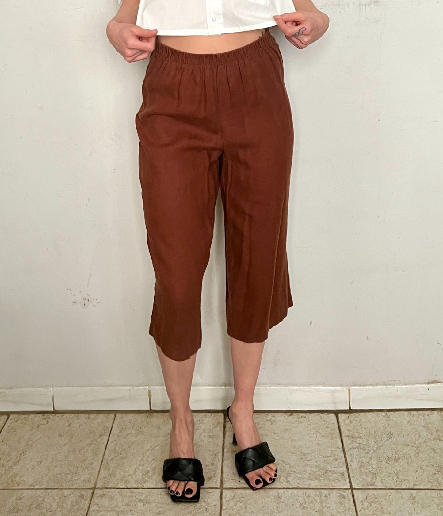 HIGH RISE LINEN CROPPED TROUSERS