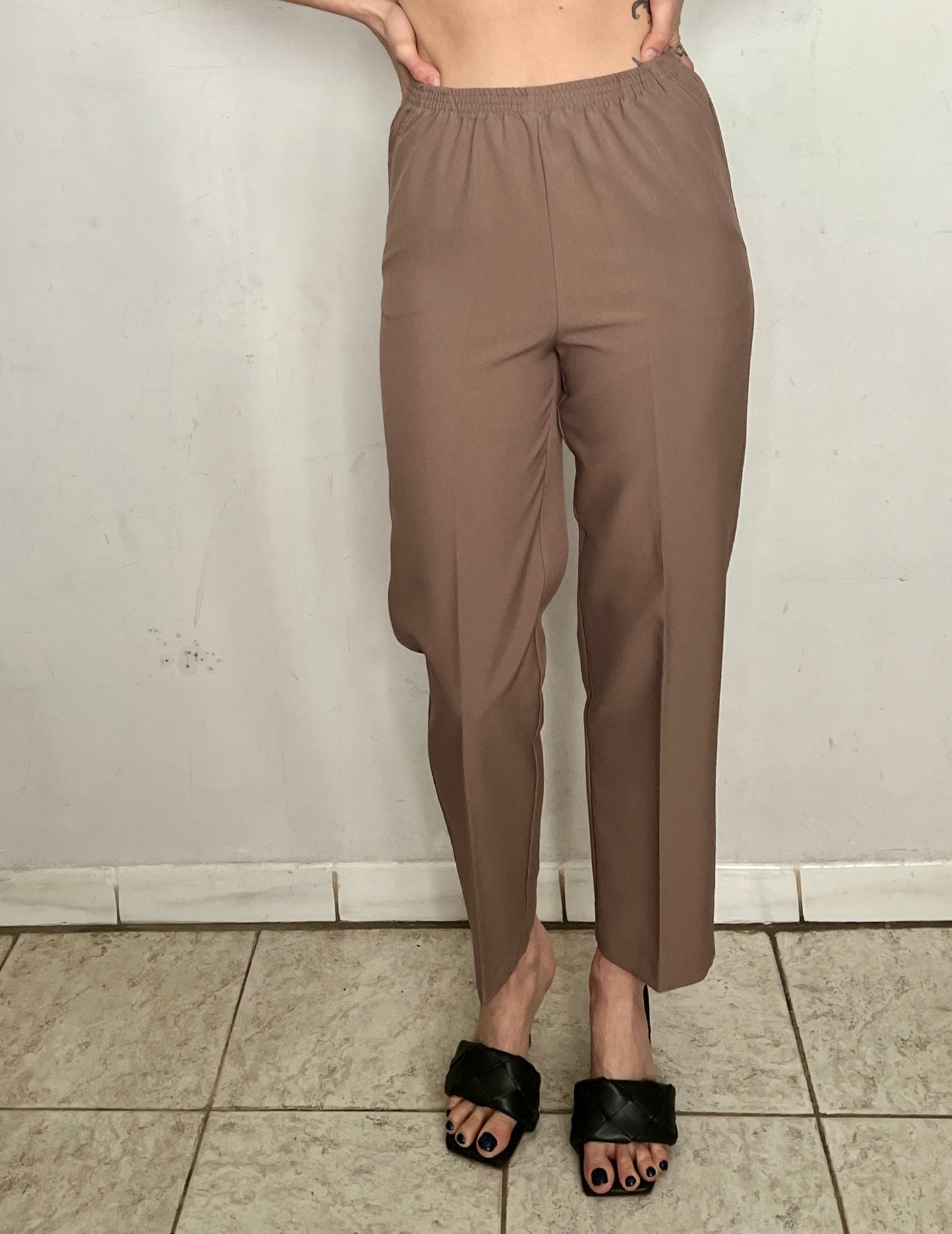 HIGH WAIST PRESSED TROUSERS, CHAI