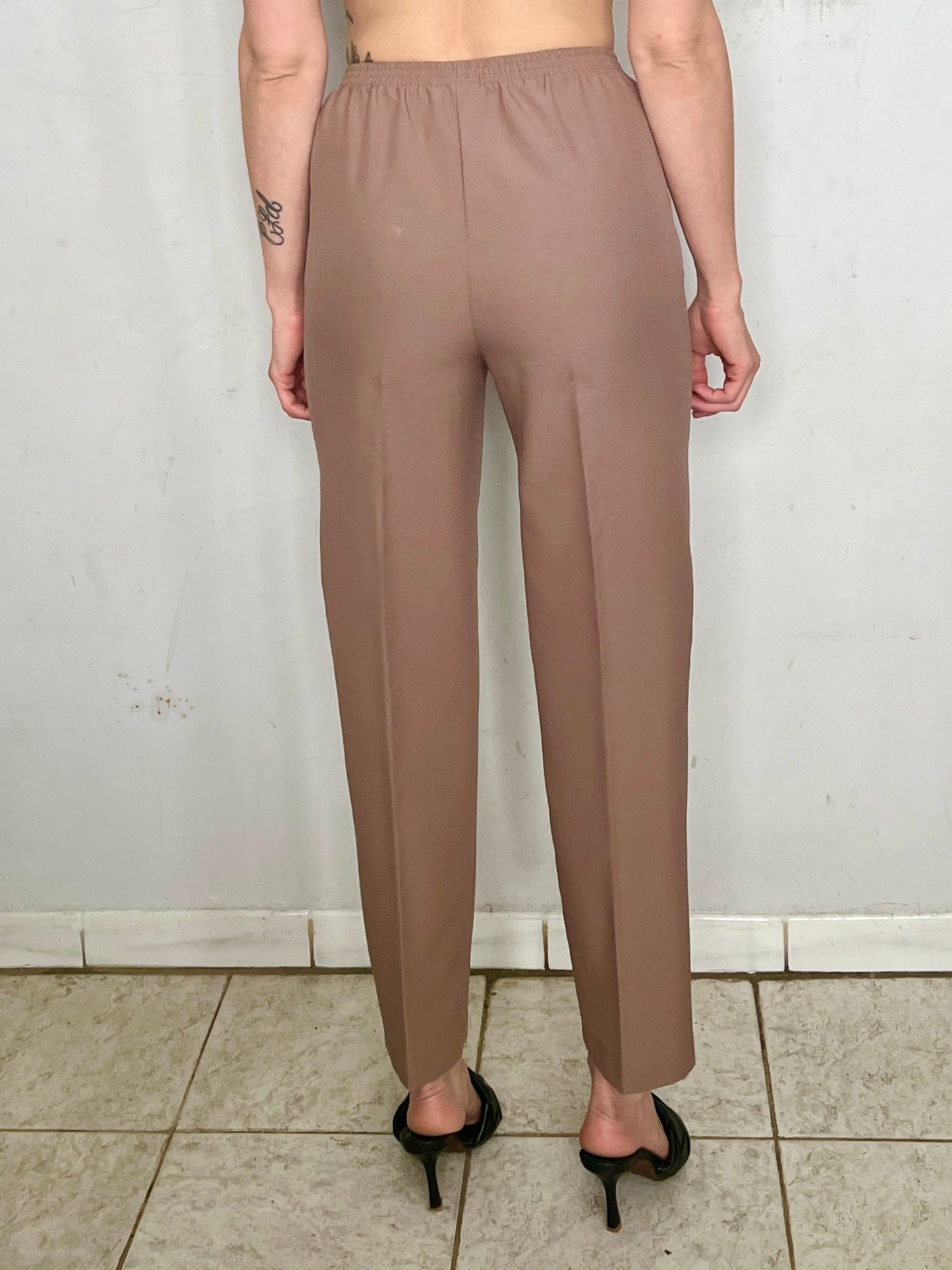 HIGH WAIST PRESSED TROUSERS, CHAI