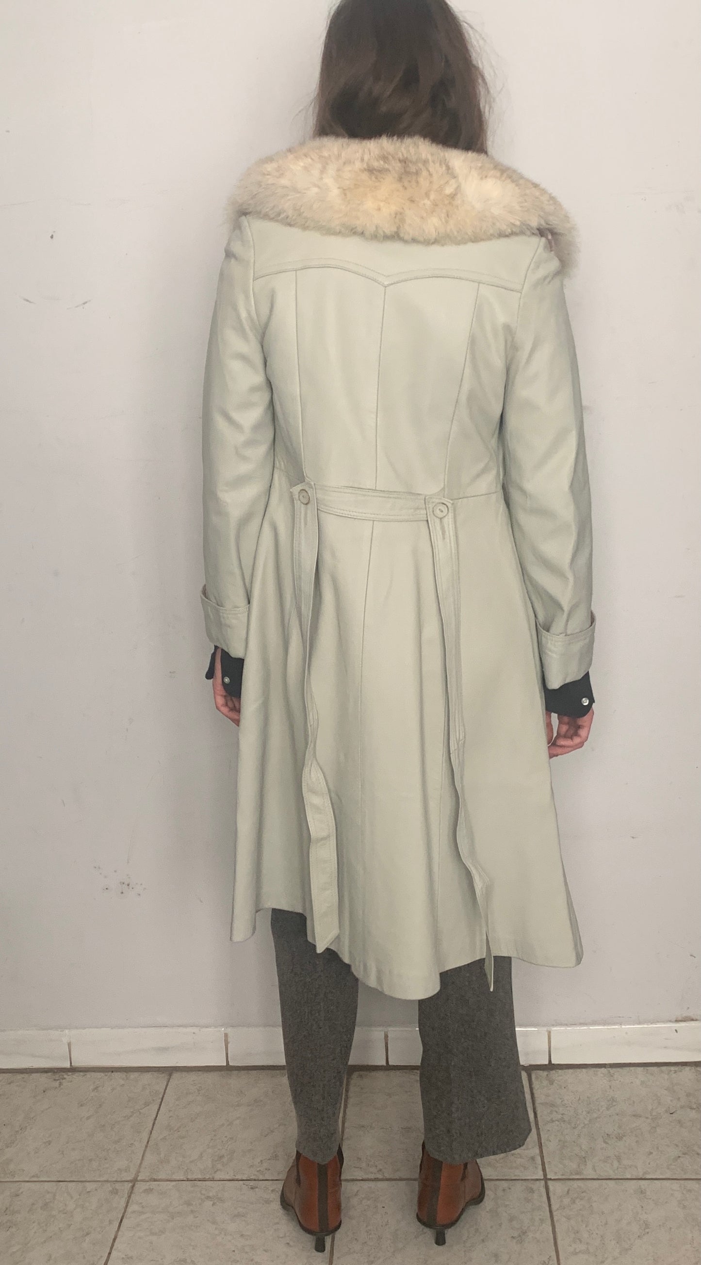 1970S LEATHER TRENCH, CLOUD