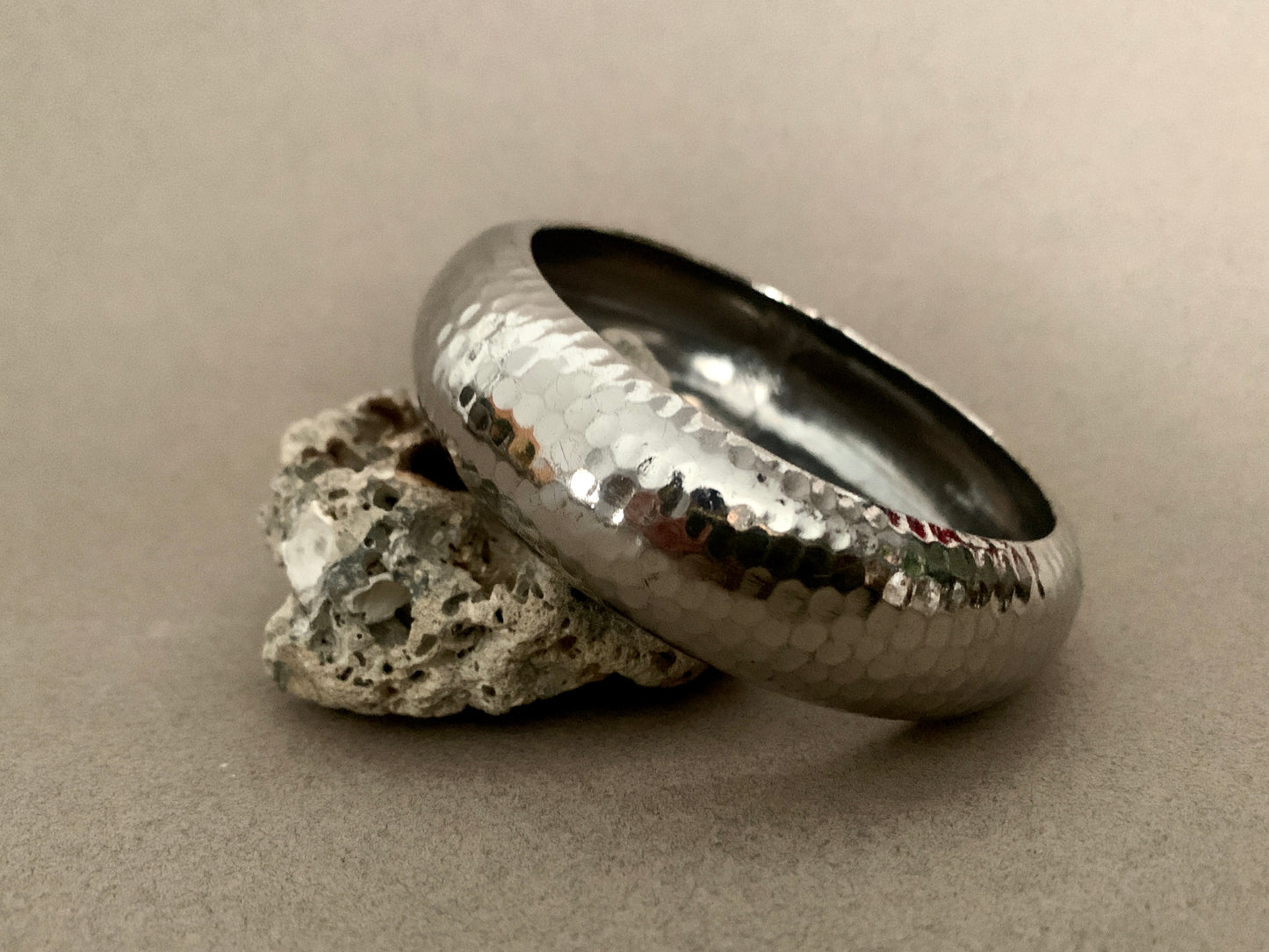 SILVER HAMMERED BANGLE BRACELET