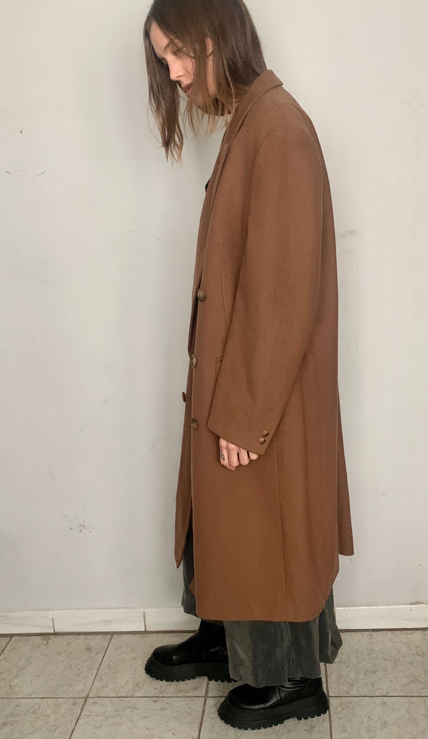 1970S YVES SAINT LAURENT OVERSIZED CASHMERE COAT, PRALINE