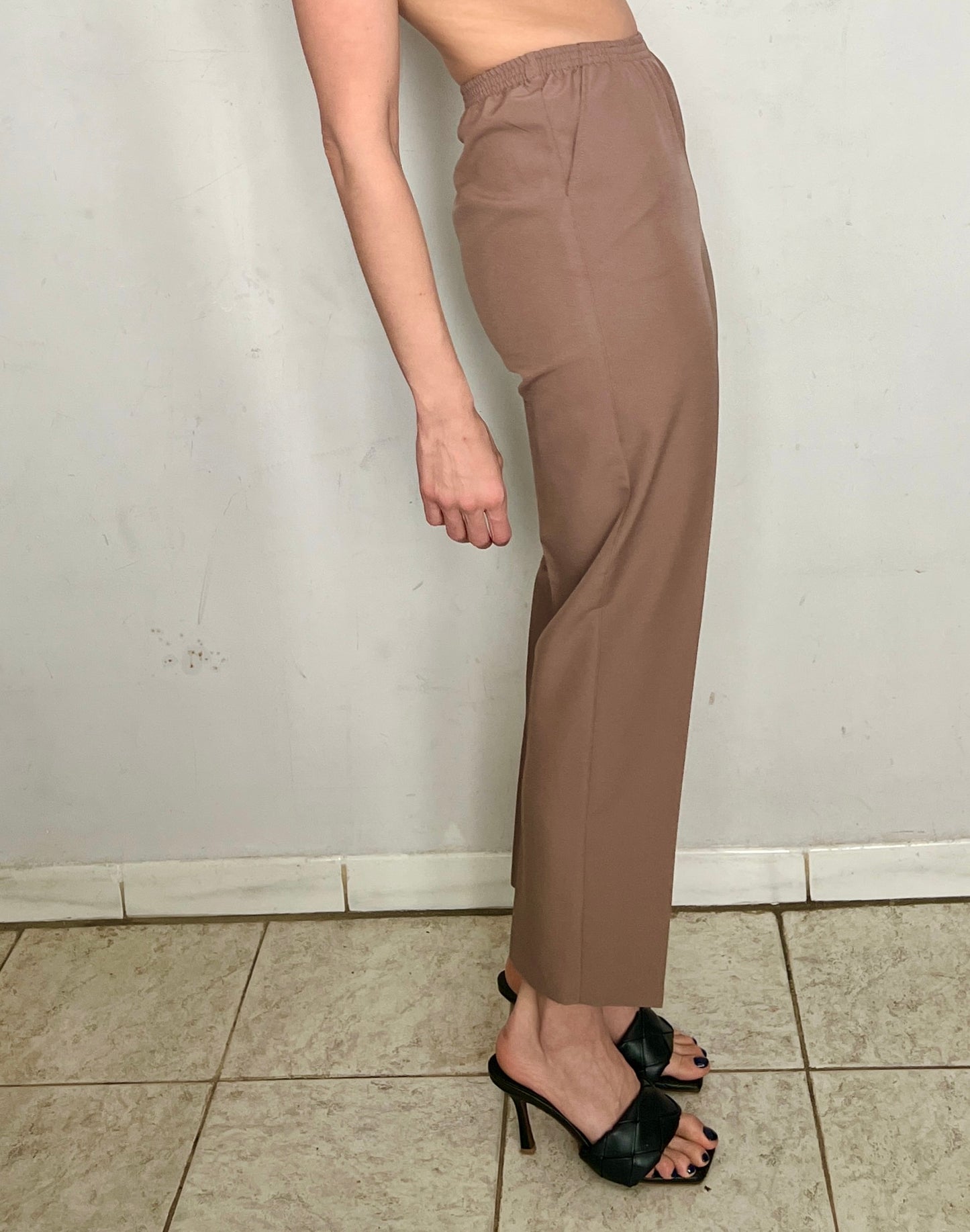 HIGH WAIST PRESSED TROUSERS, CHAI