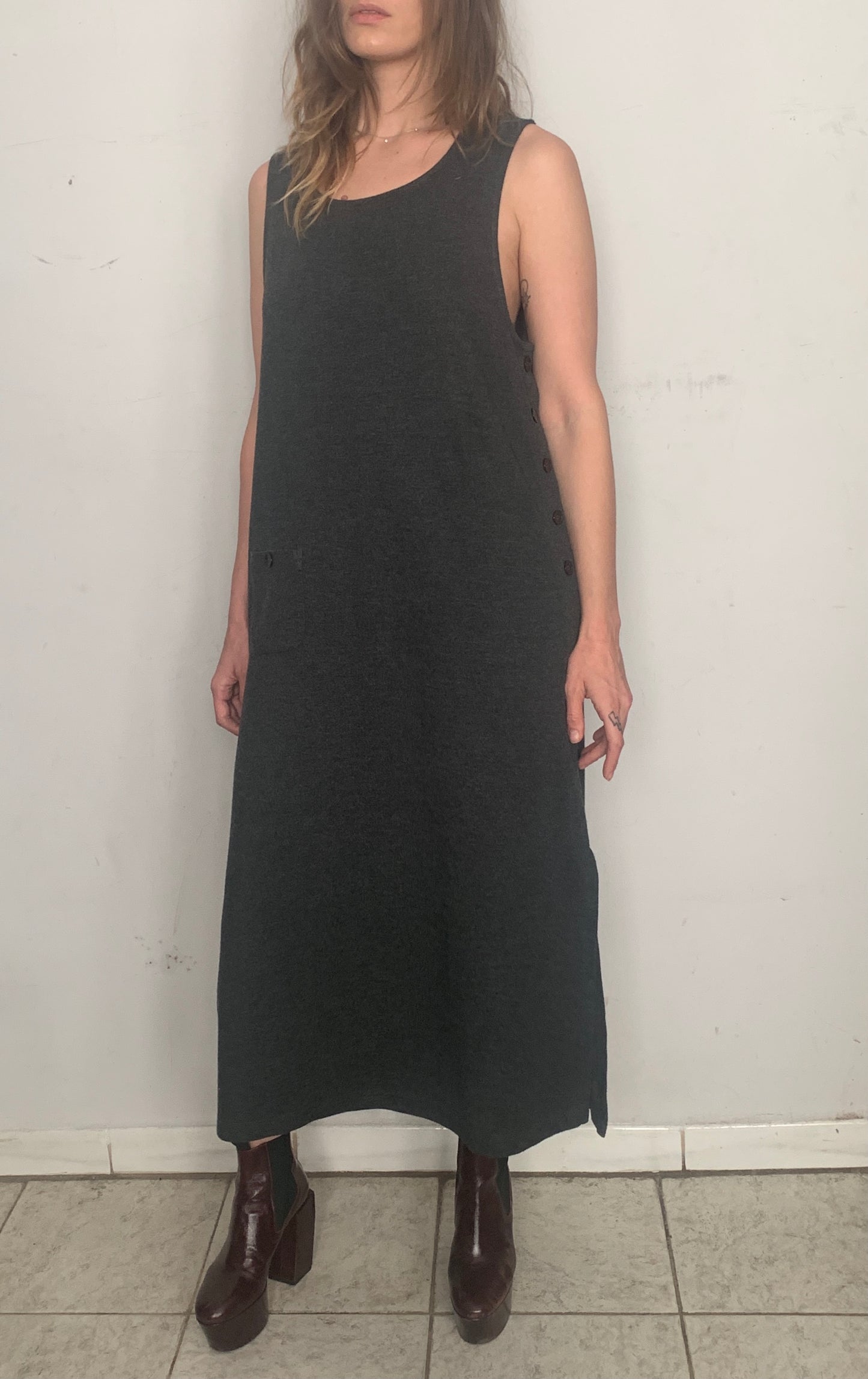 BILLOWY SLINKY MAXI DRESS, CHAR